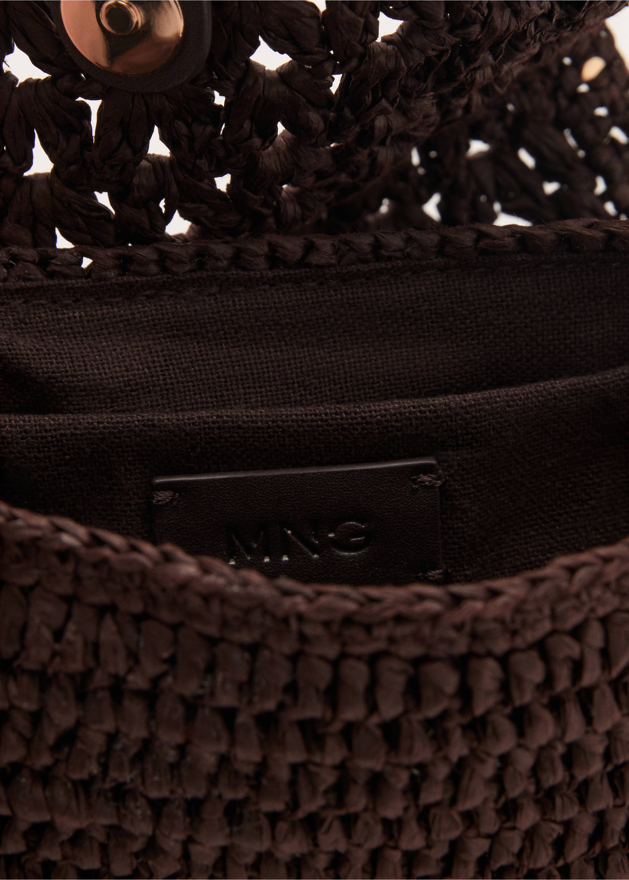 Mini natural fibre crossbody bag - Details of the article 3, Chocolate. Ref: 17031121-00.