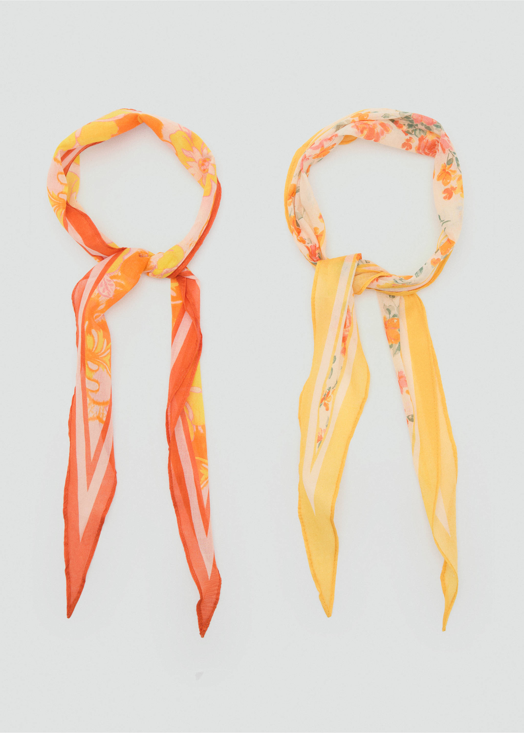 Set of 2 floral-print scarves - Details of the article 1, Orange. Ref: 17031132-00.