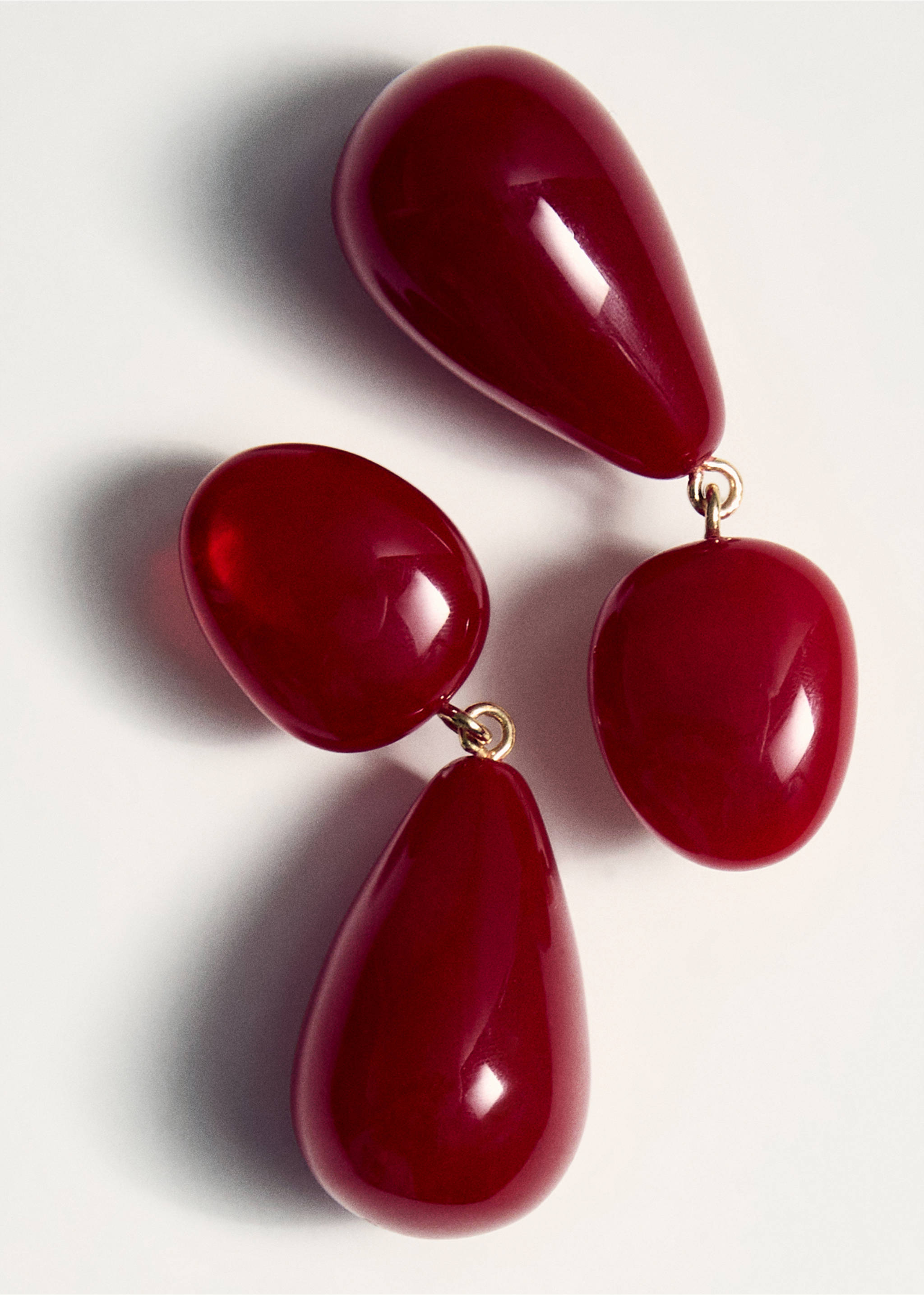 Pendientes gota resina - Detalle del artículo 5, Rojo. Ref: 17031142-00.