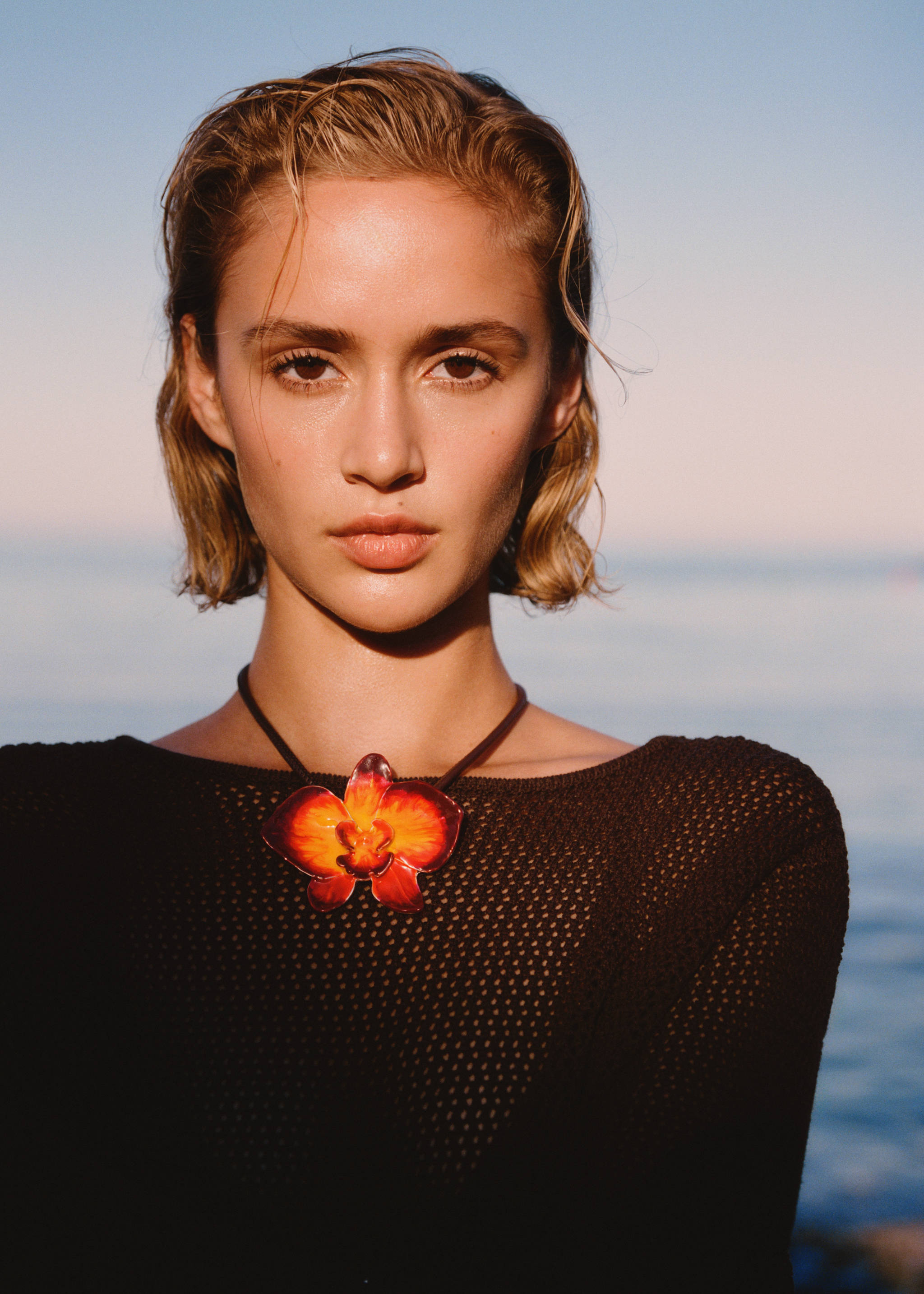 Maxi-flower stiff collar - Details of the article 6