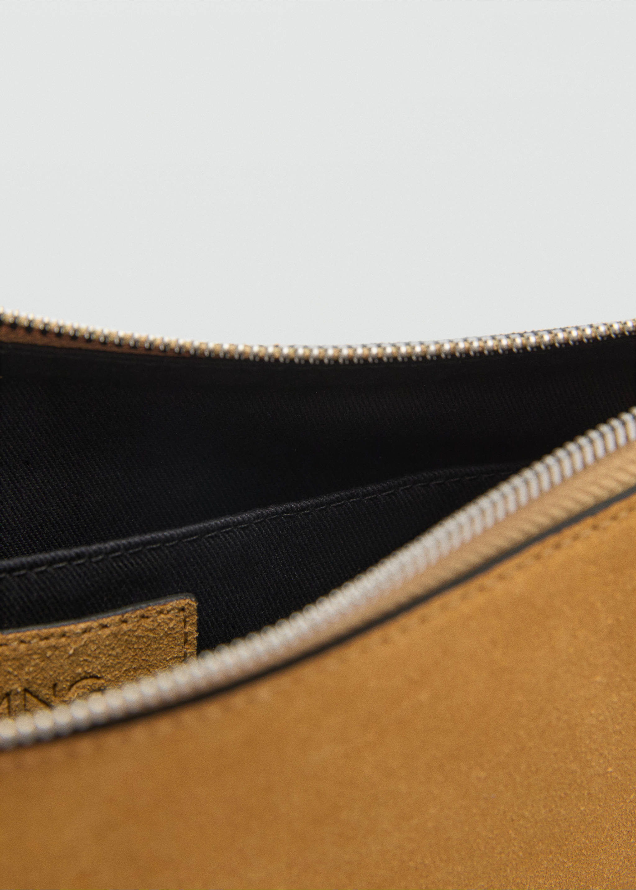 Suede leather studded handbag - Details of the article 3, Mustard. Ref: 17031190-00.