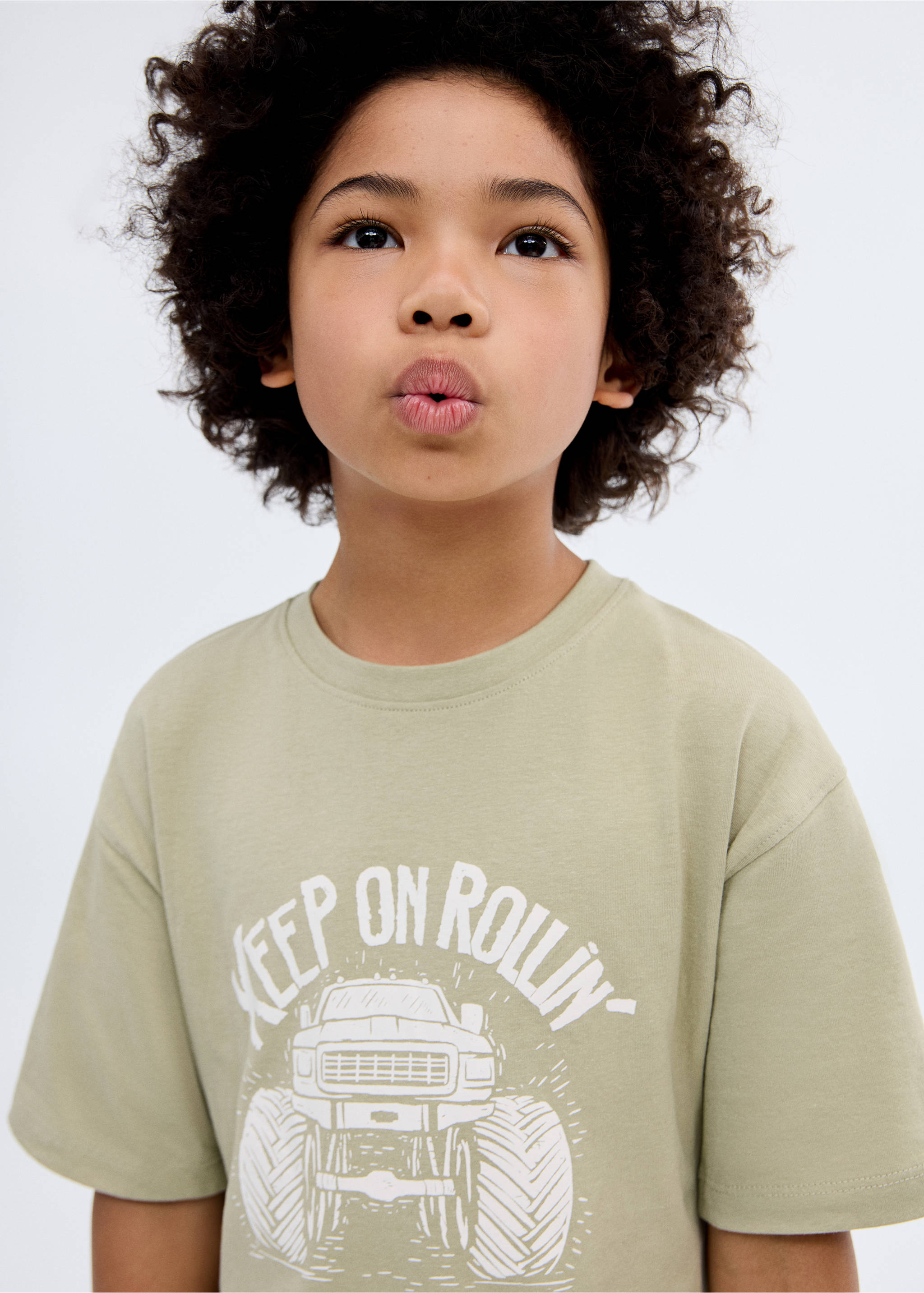 Short-sleeved printed t-shirt - Details of the article 1, Khaki. Ref: 17031202-00.