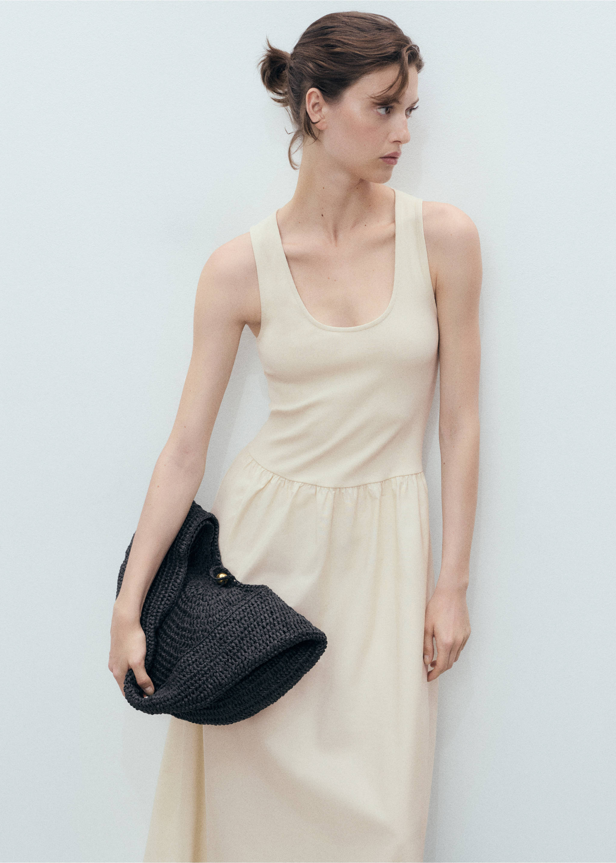 Robe évasée tissu combiné - Plan moyen, Écru. Ref: 17031219-00.