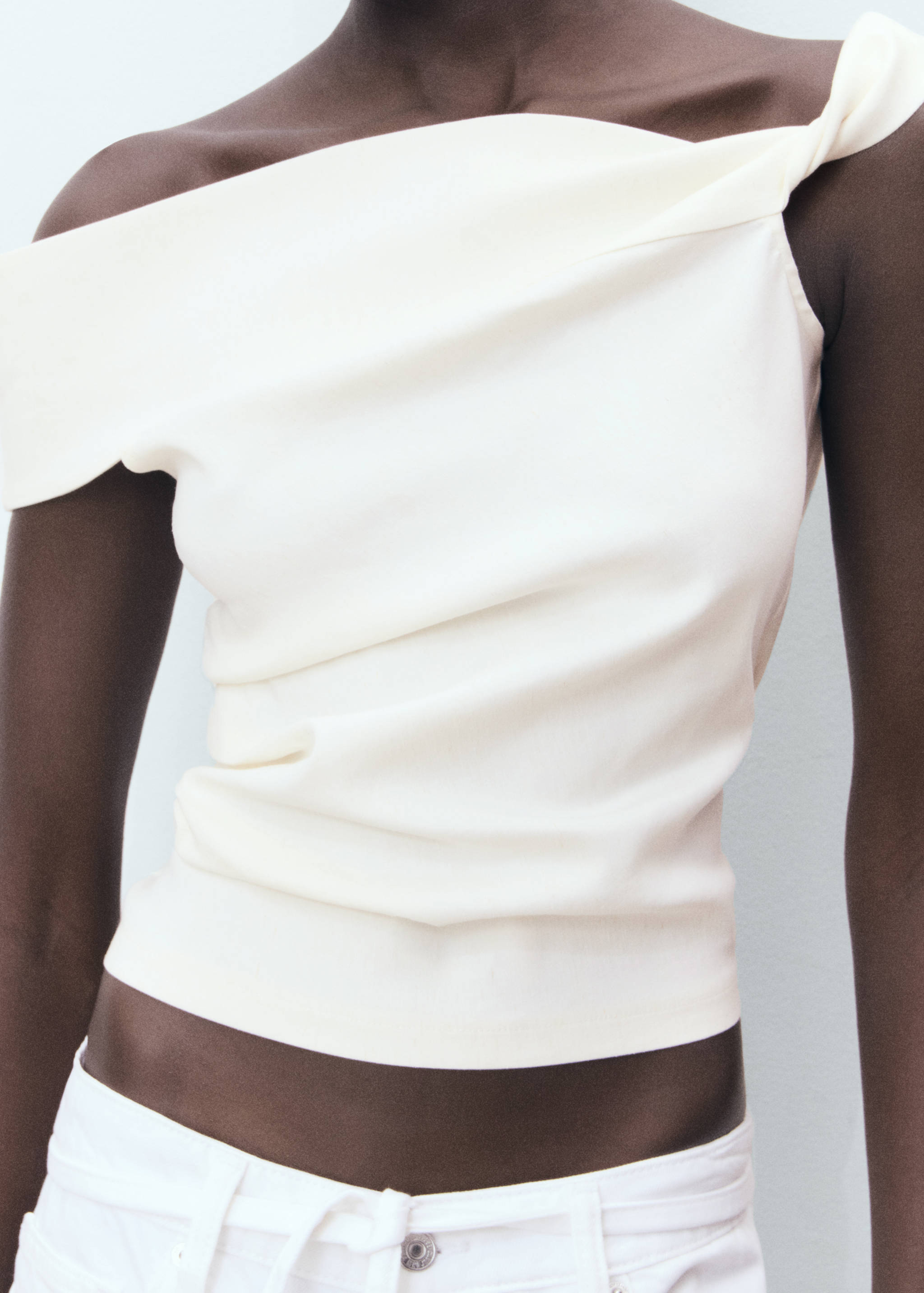 Asymmetrisches One-Shoulder-Top - Detail des Artikels 3