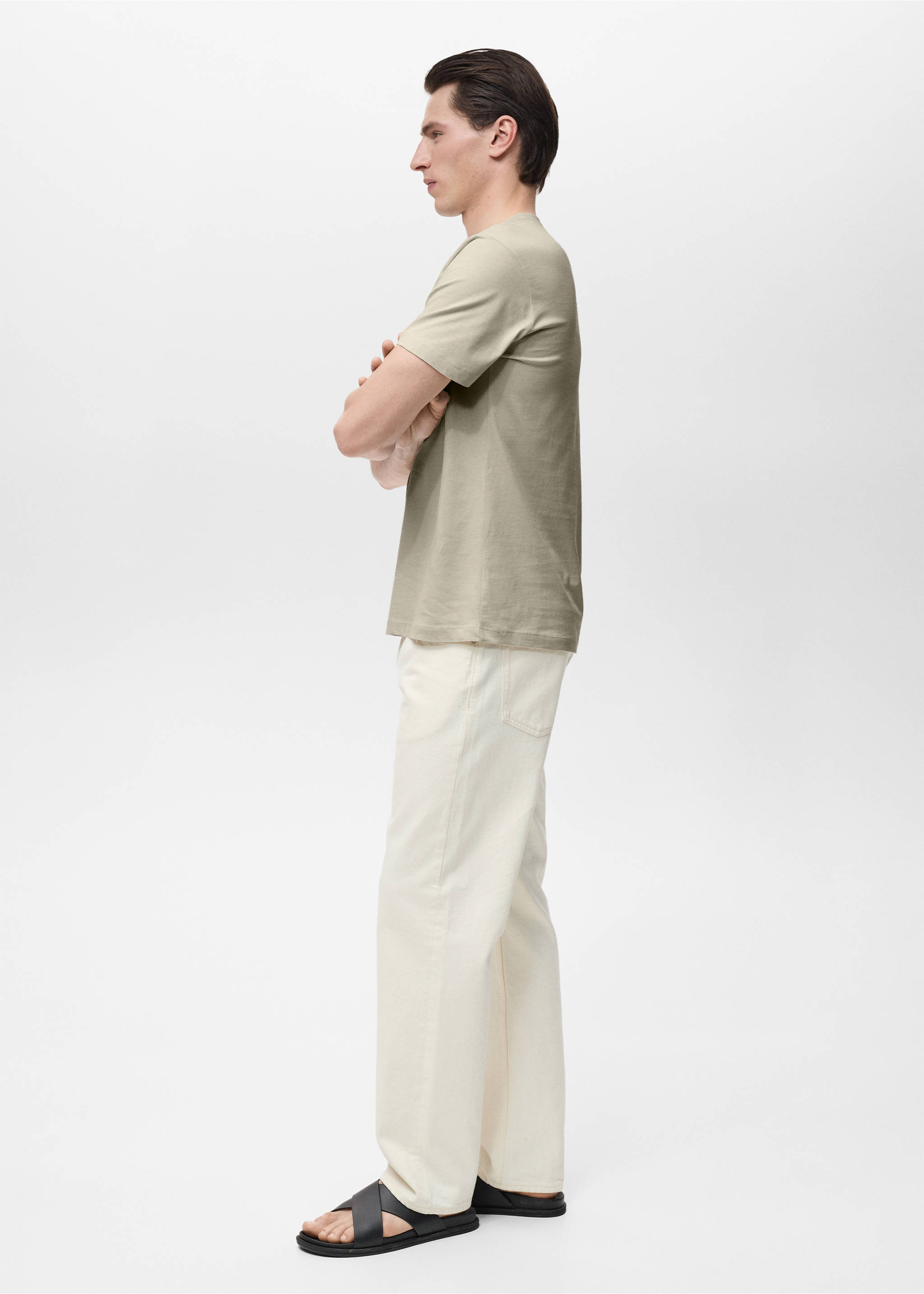 T-shirt slim fit de 100% algodão - Pormenor do artigo 2, Areia. Ref: 17031230-00.