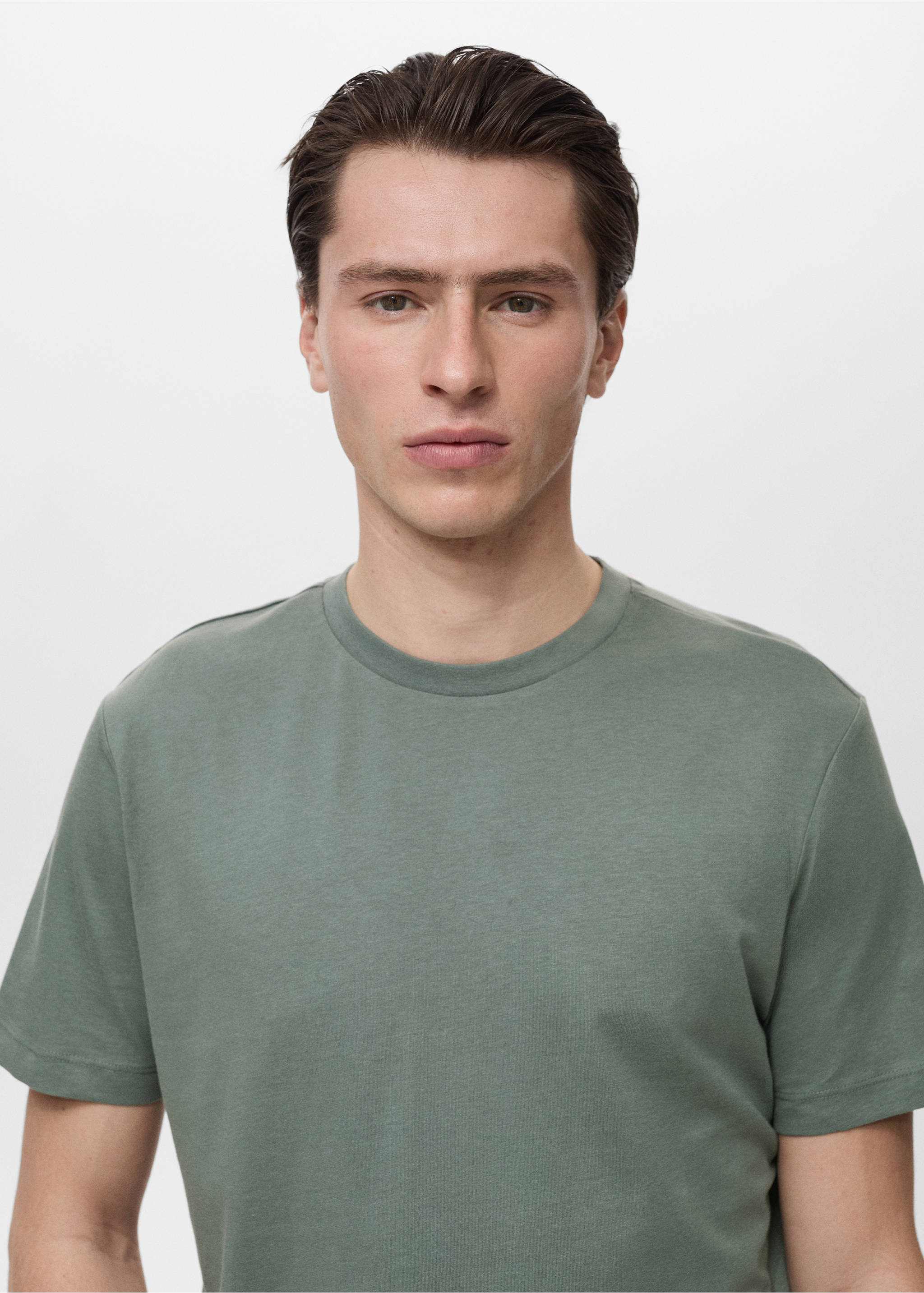 Slim-Fit-T-Shirt aus 100 % Baumwolle - Detail des Artikels 1, Khaki. Ref: 17031230-00.