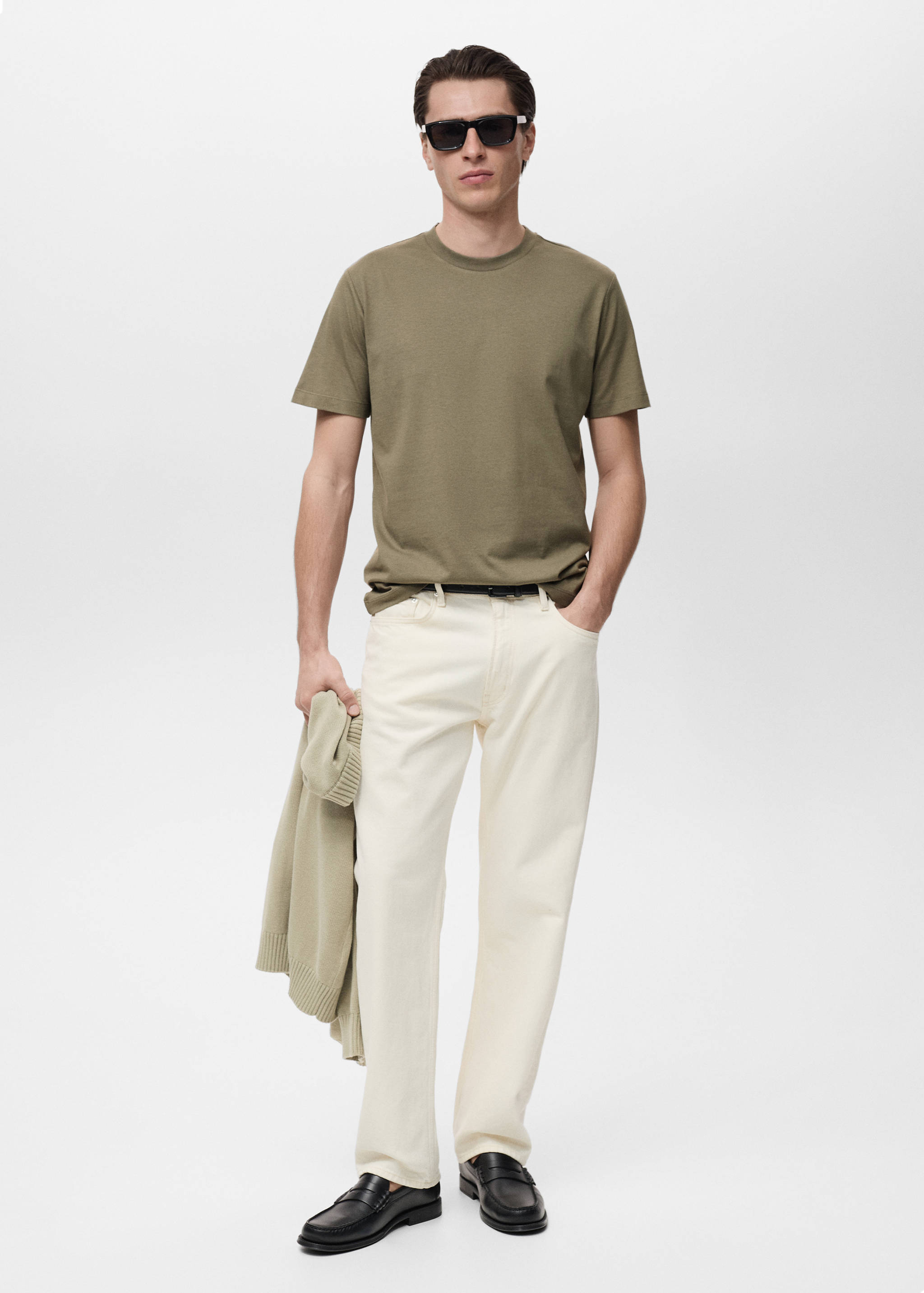 100% cotton slim-fit t-shirt - General plane