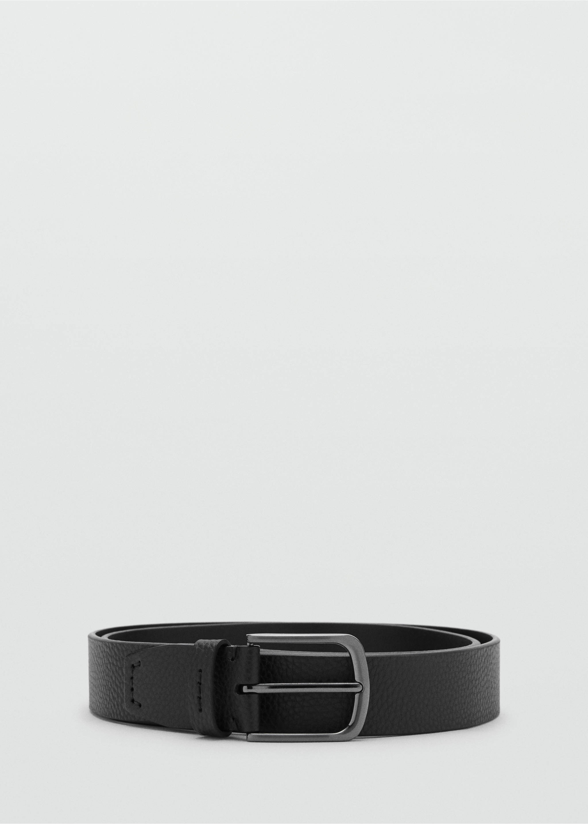 Genarbter Ledergürtel - Artikel ohne Model, Schwarz. Ref: 17031242-00.