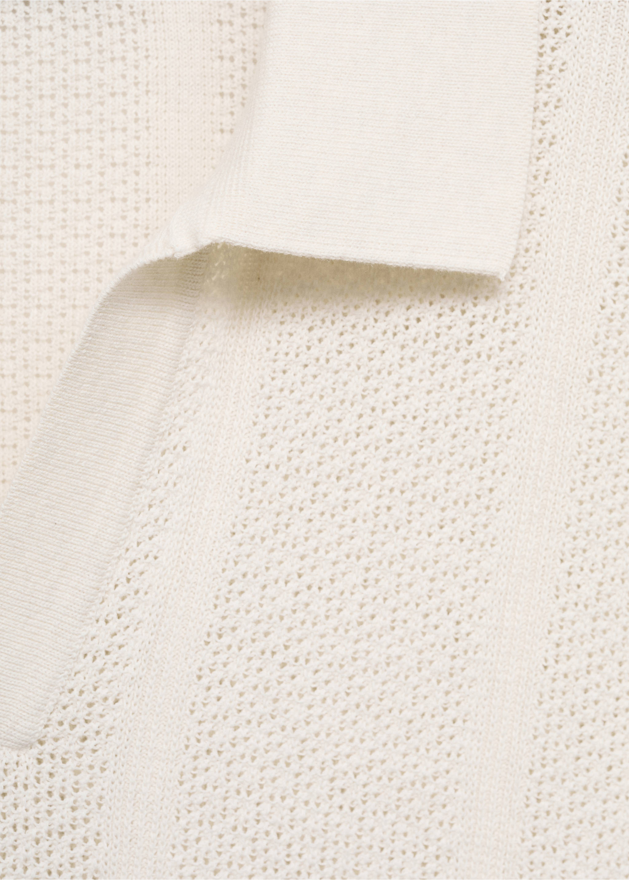Baumwoll-Poloshirt mit Lochmuster - Detail des Artikels 8, Elfenbeinweiß. Ref: 17031247-00.