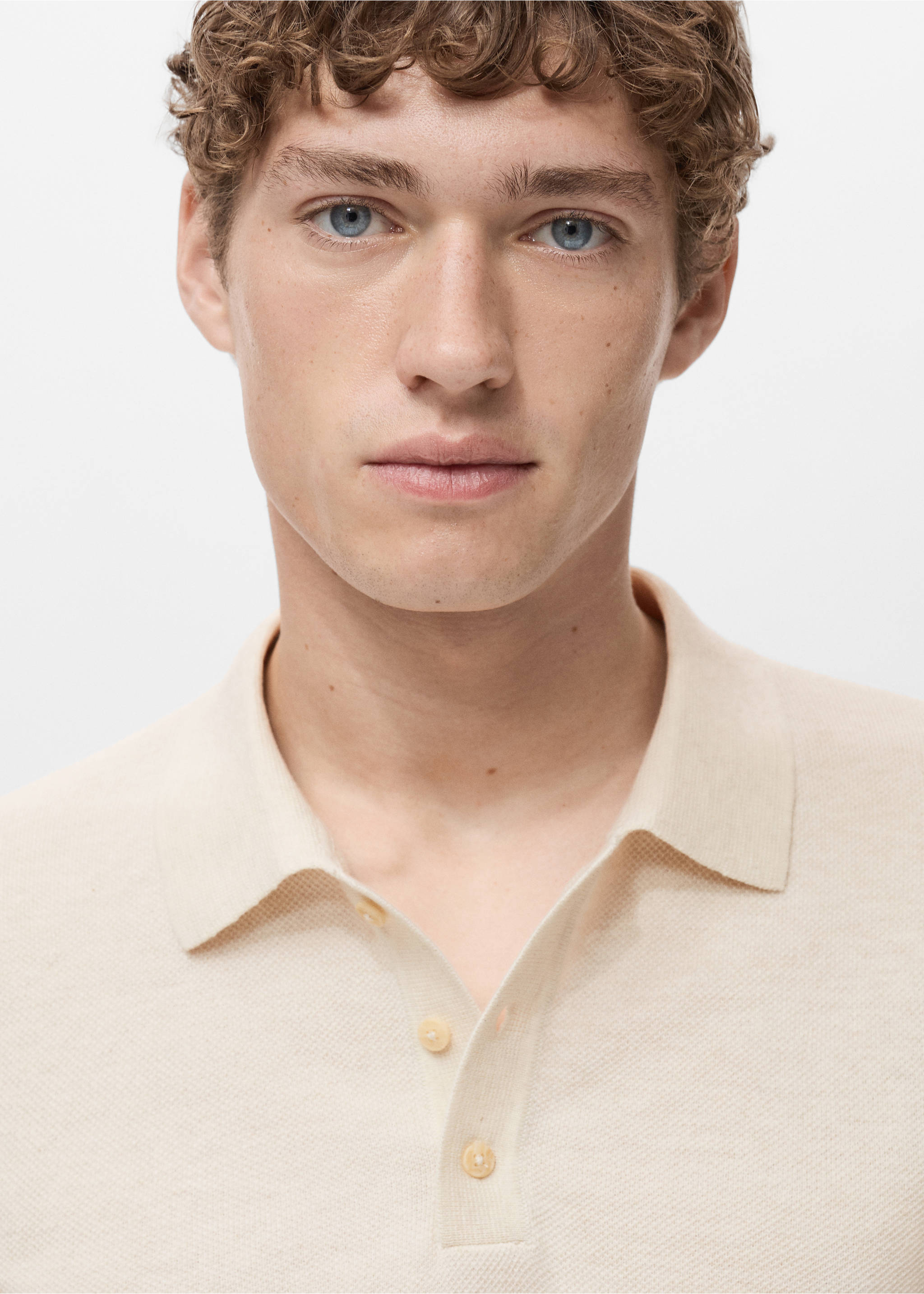 Fine-knit cotton polo shirt - Details of the article 1, Ivory White. Ref: 17031249-00.