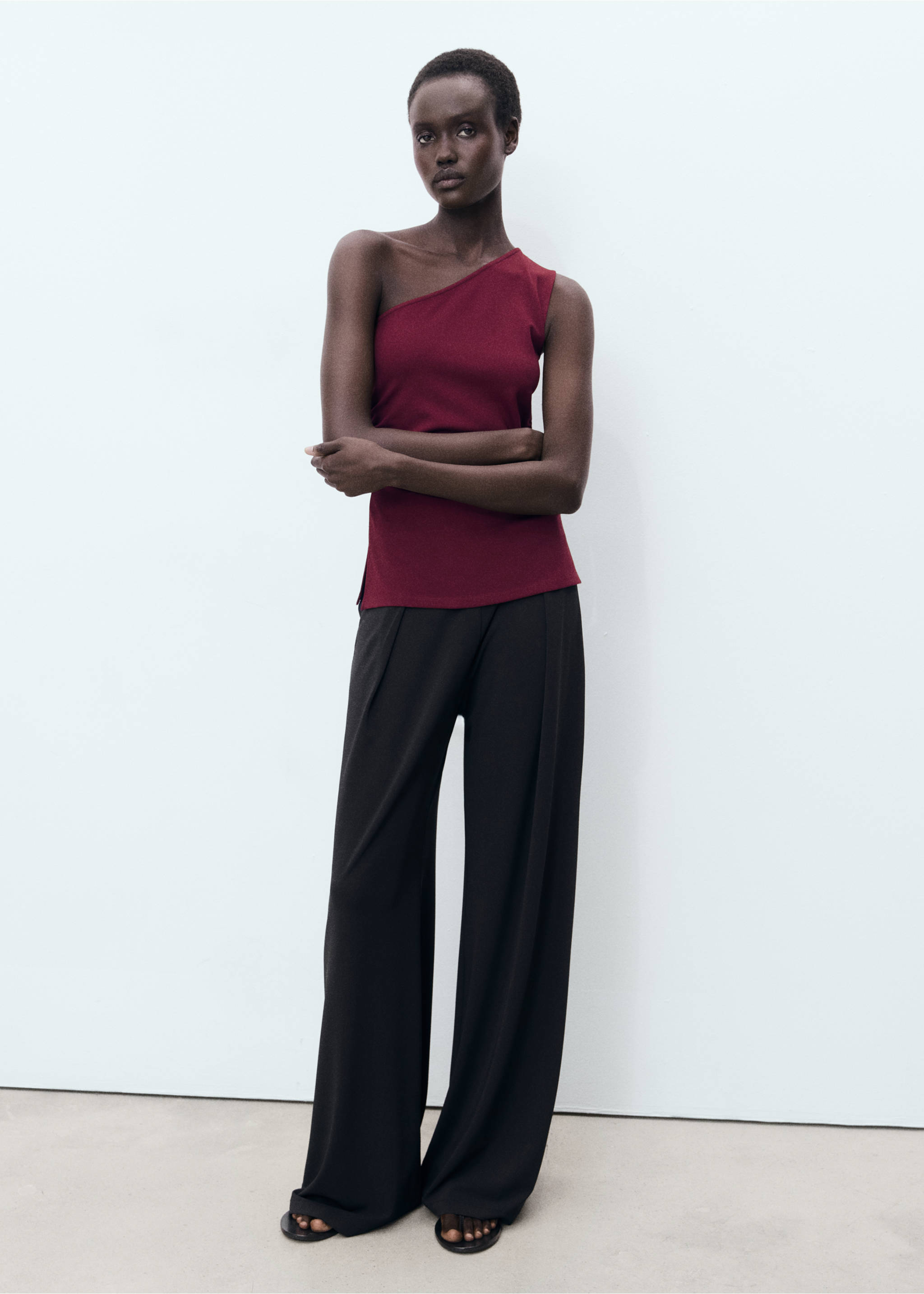 Asymmetrical draped top - General plane, Burgundy. Ref: 17031269-00.