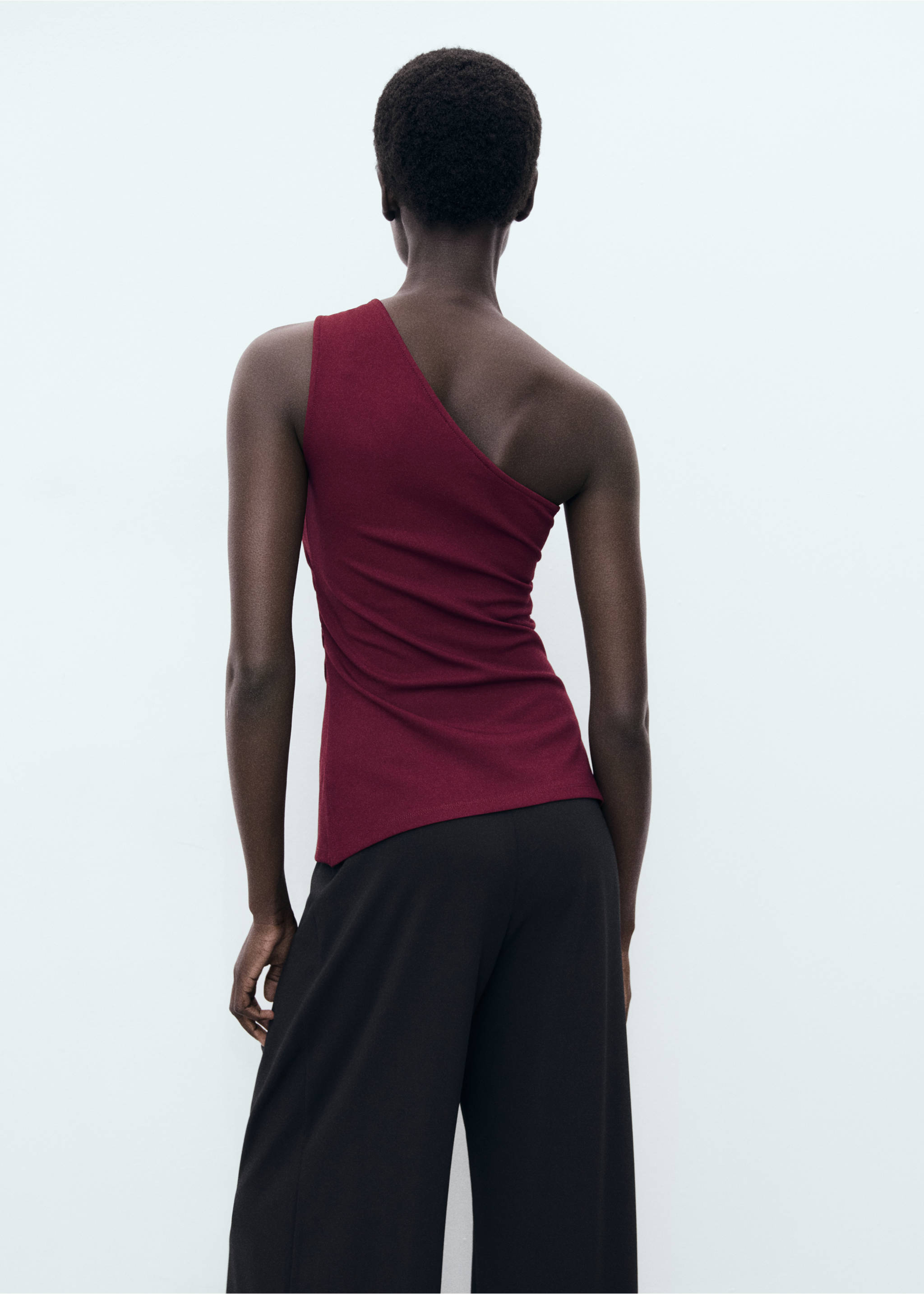 Asymmetrical draped top - Reverse of the article, Burgundy. Ref: 17031269-00.