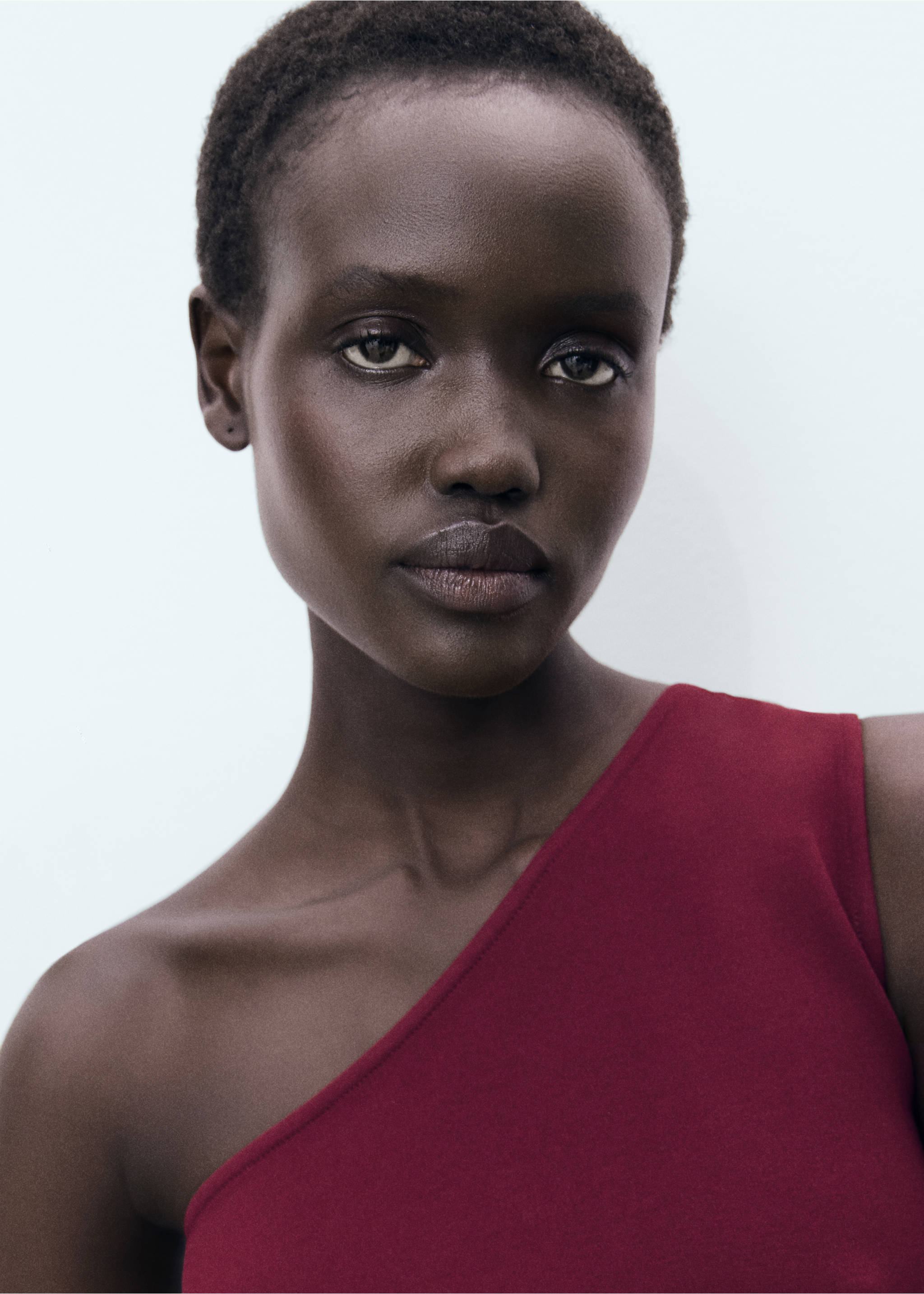Asymmetrical draped top - Details of the article 1, Burgundy. Ref: 17031269-00.