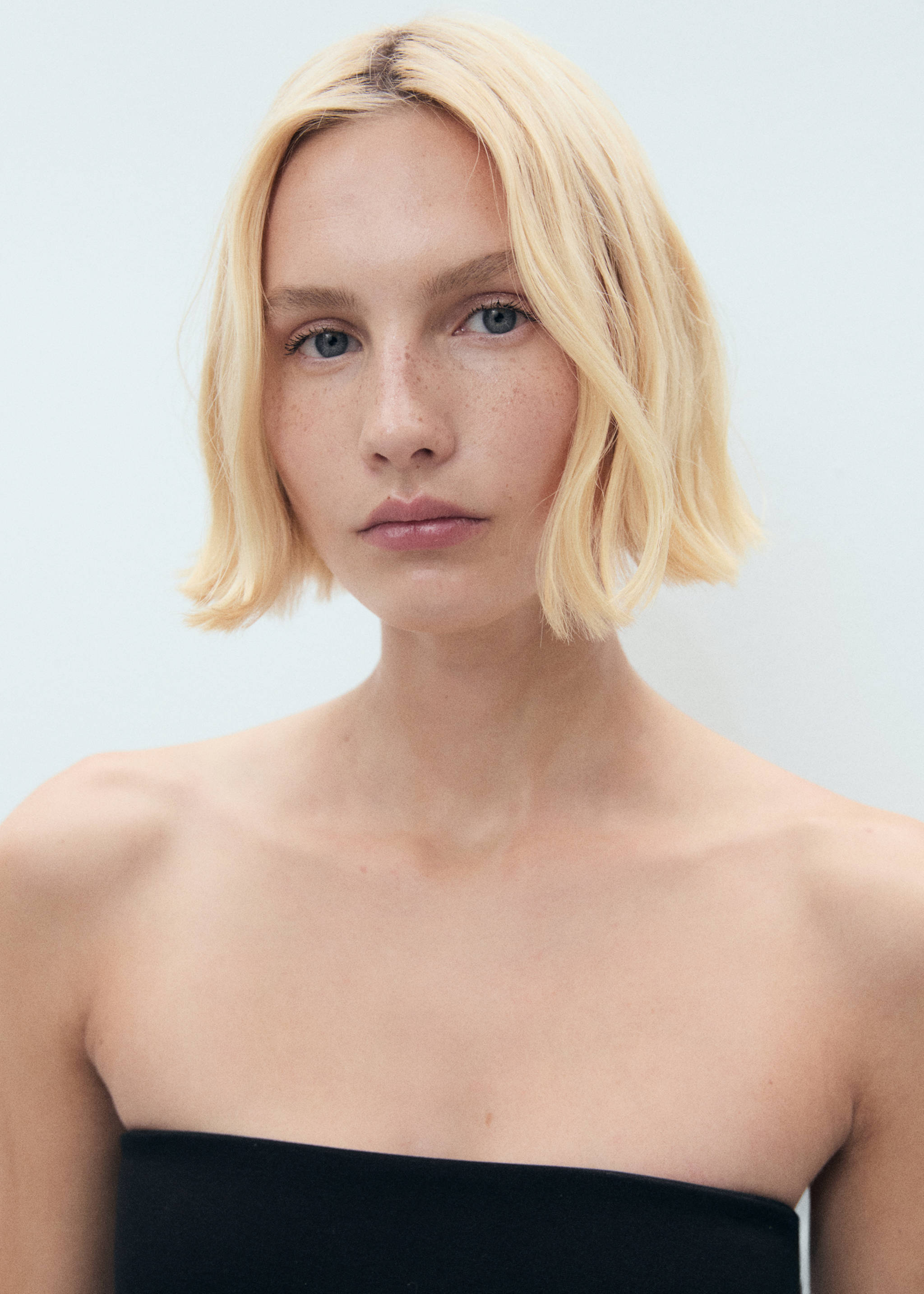 Strapless peplum top - Details of the article 6