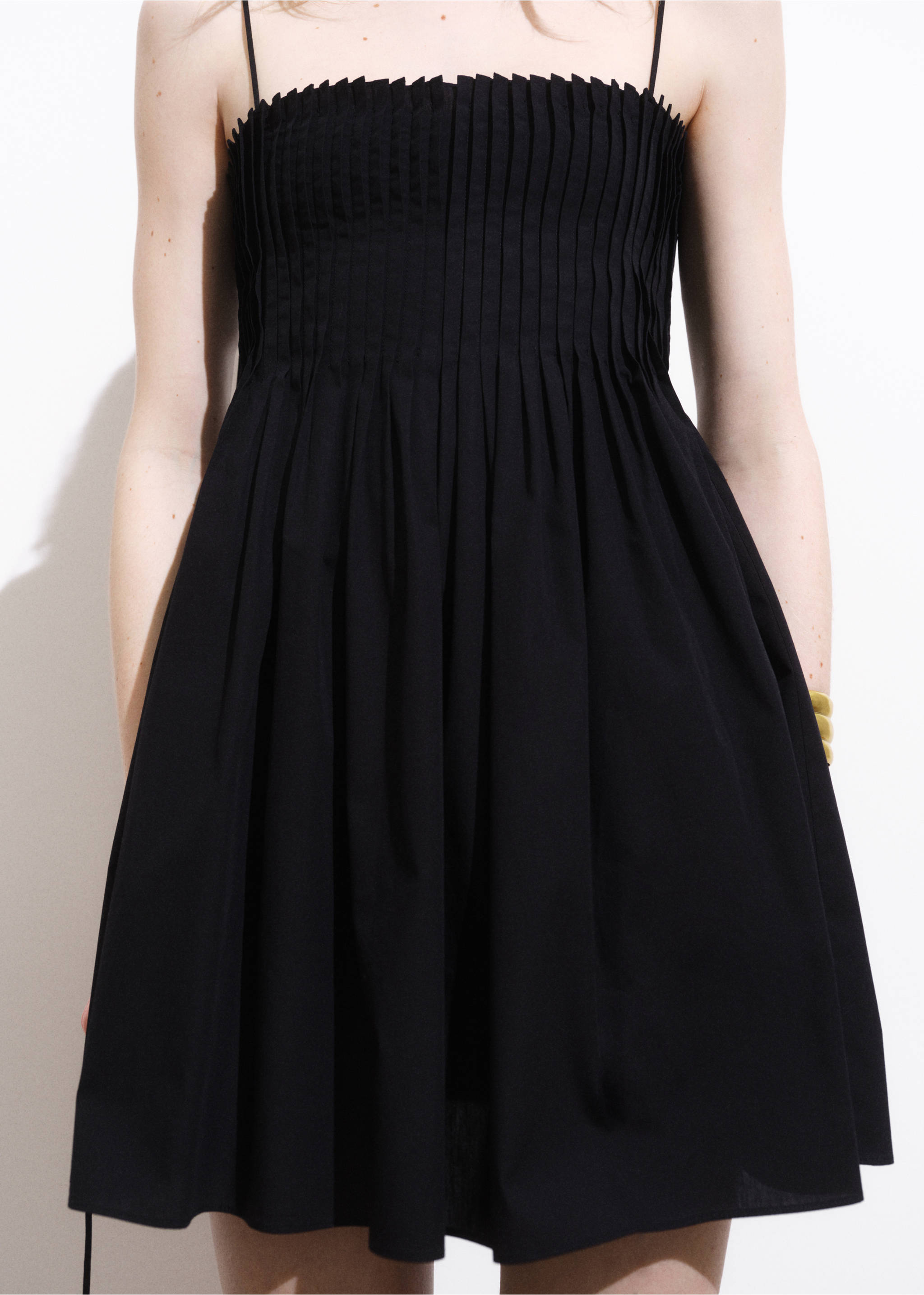 Robe en coton à plis - Détail de l'article 3, Noir. Ref: 17031271-00.