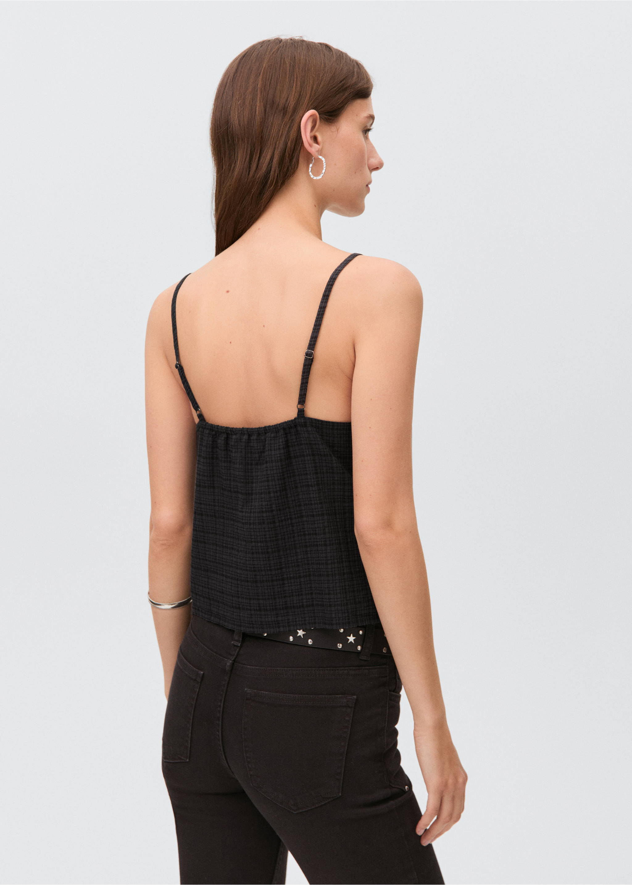 Check top - Reverse of the article, Black. Ref: 17031514-00.