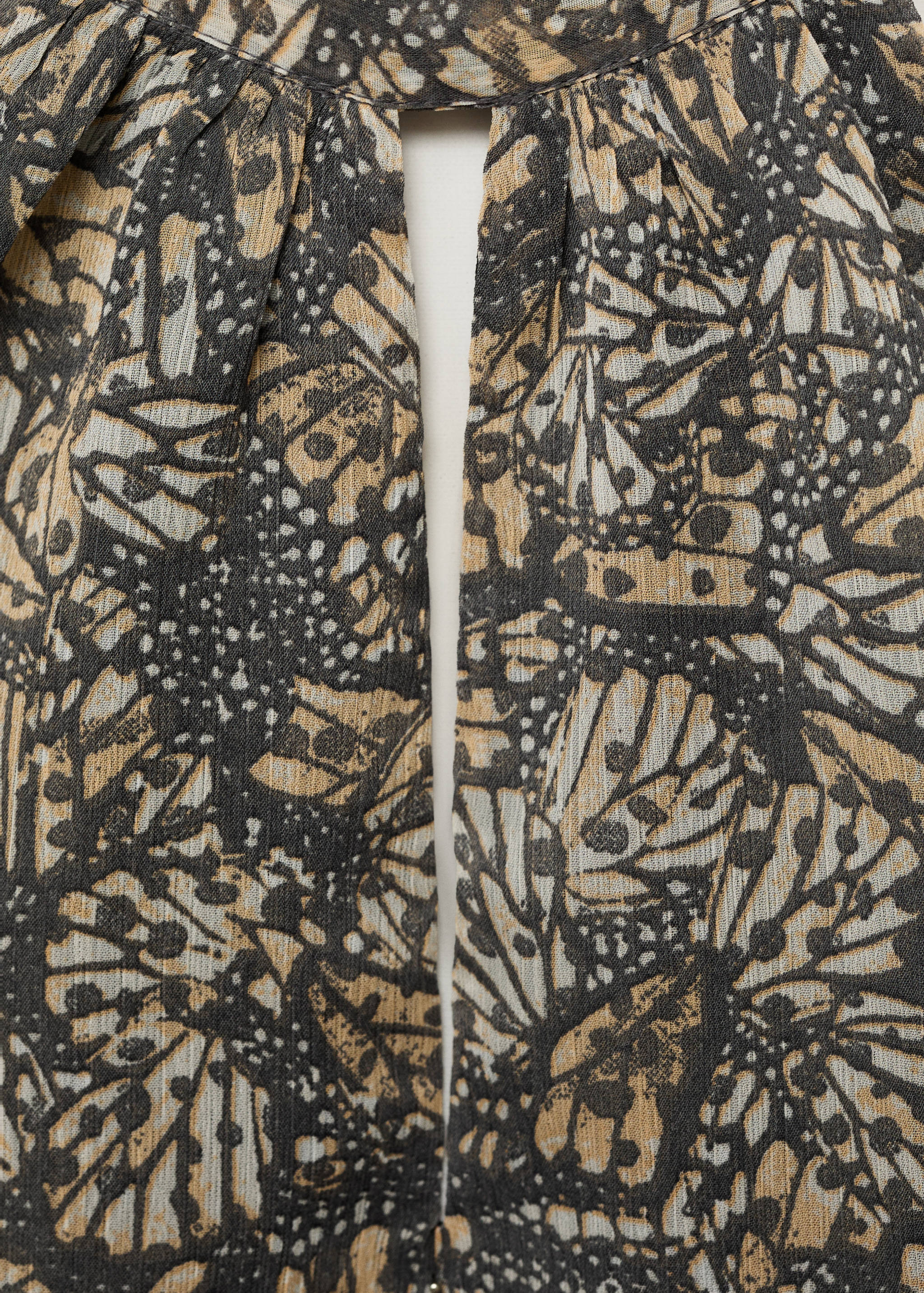 Halter-neck printed top - Details of the article 8