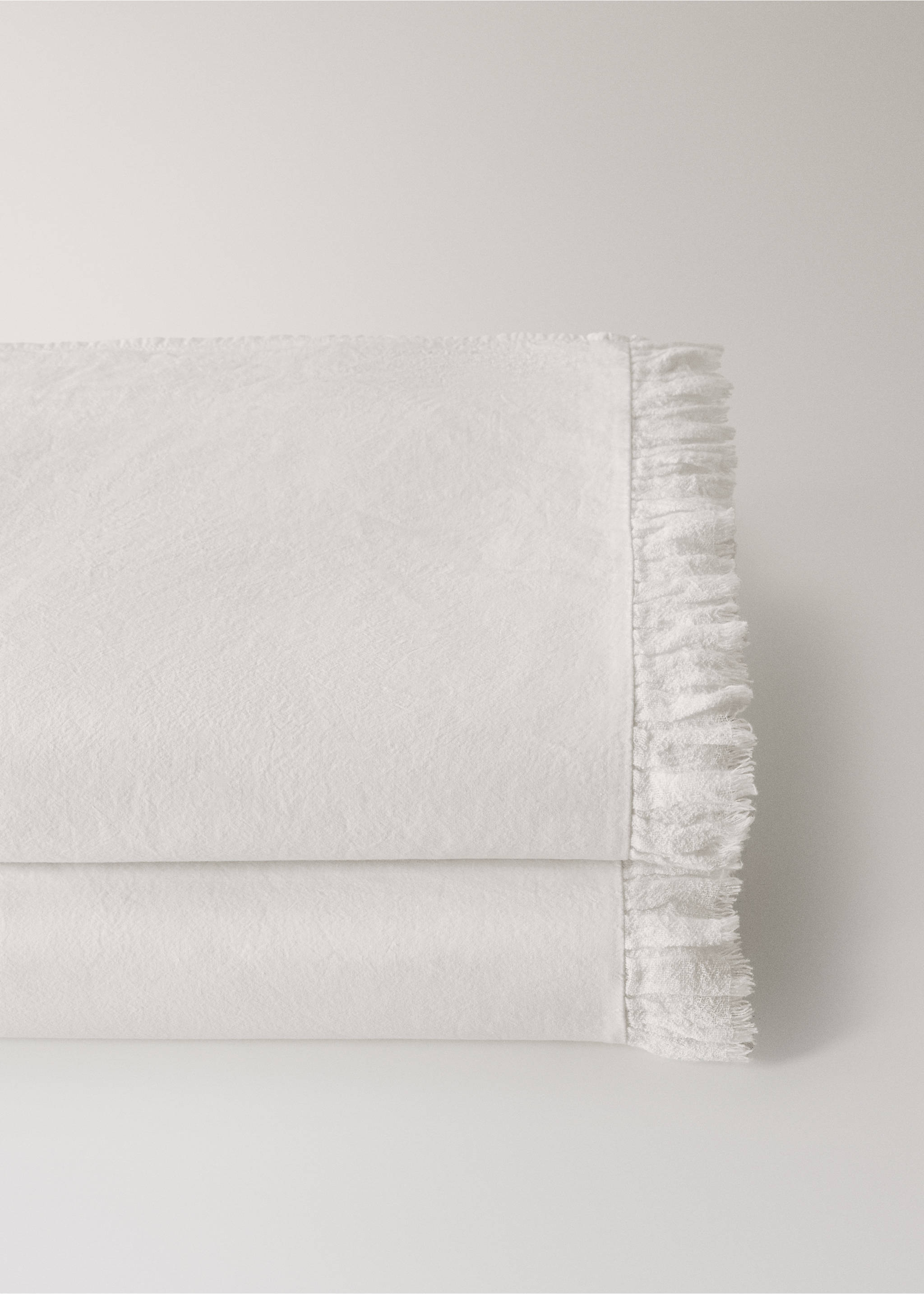 Percale cotton top sheet with gauze ruffle for 90 cm bed - Details of the article 2, Ecru. Ref: 17031529-00.