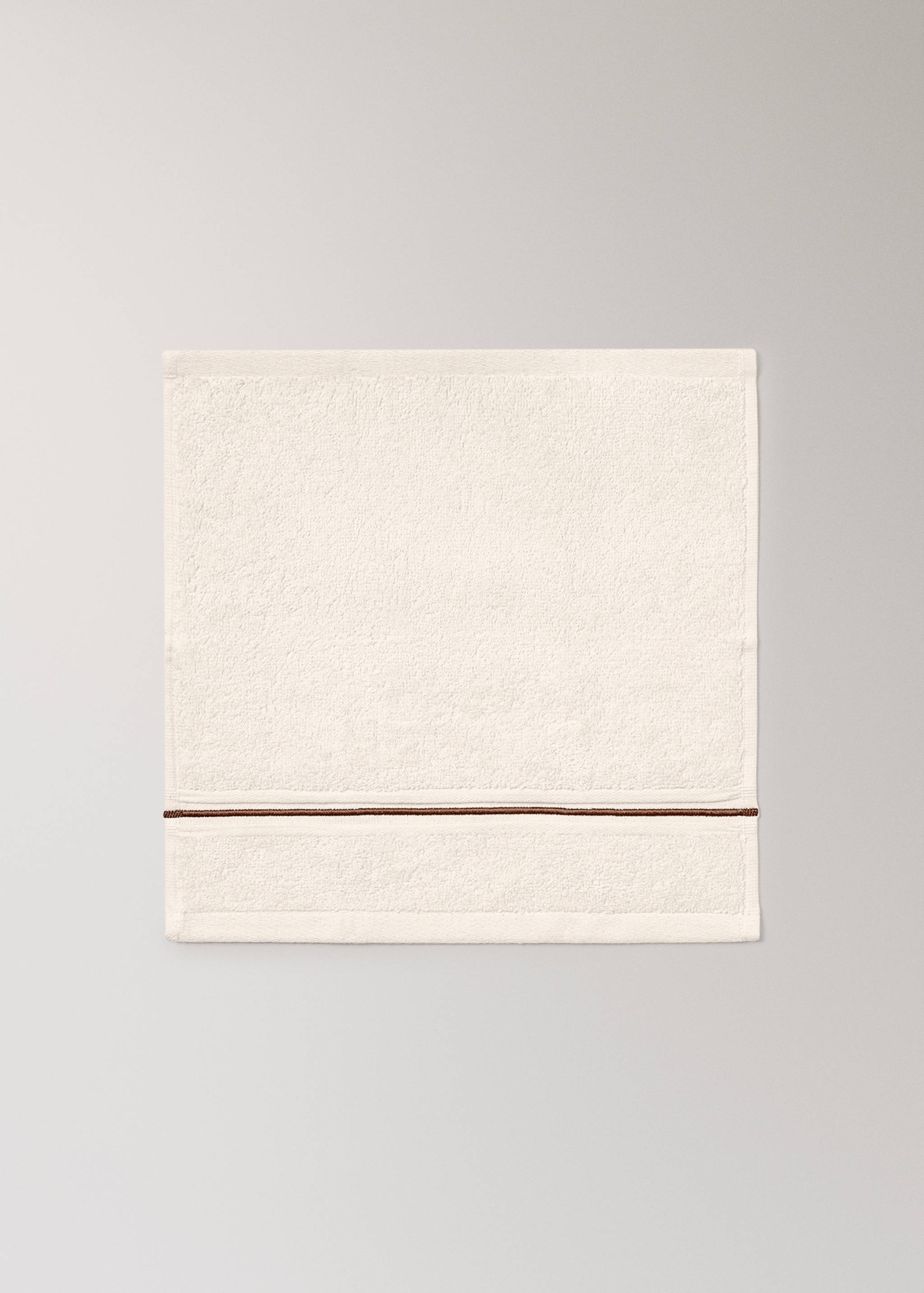 Set of 3 cotton towels with embroidered scalloped edges - Details of the article 1
