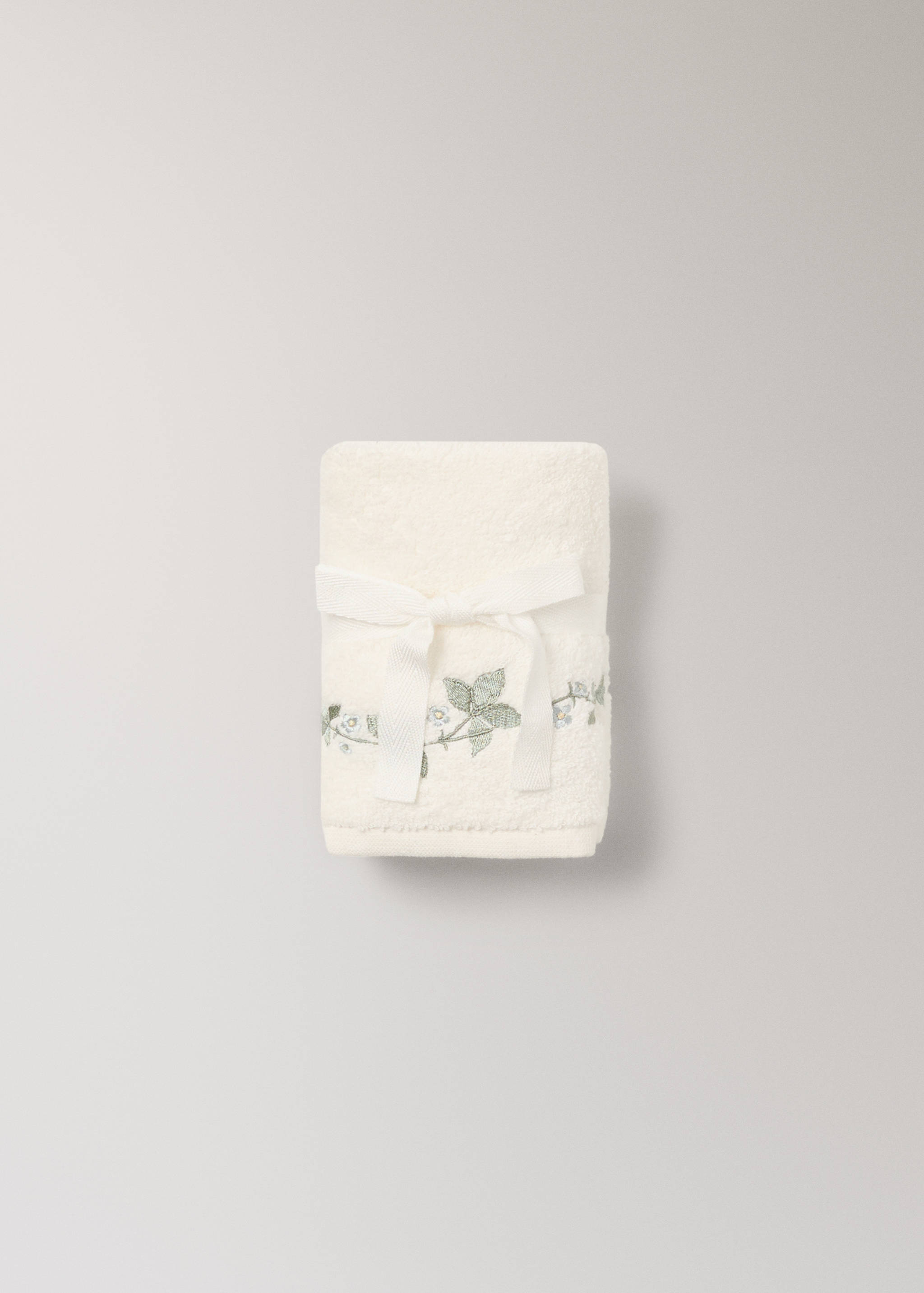 Lot de 3 serviettes fleur brodée - Détail de l'article 4
