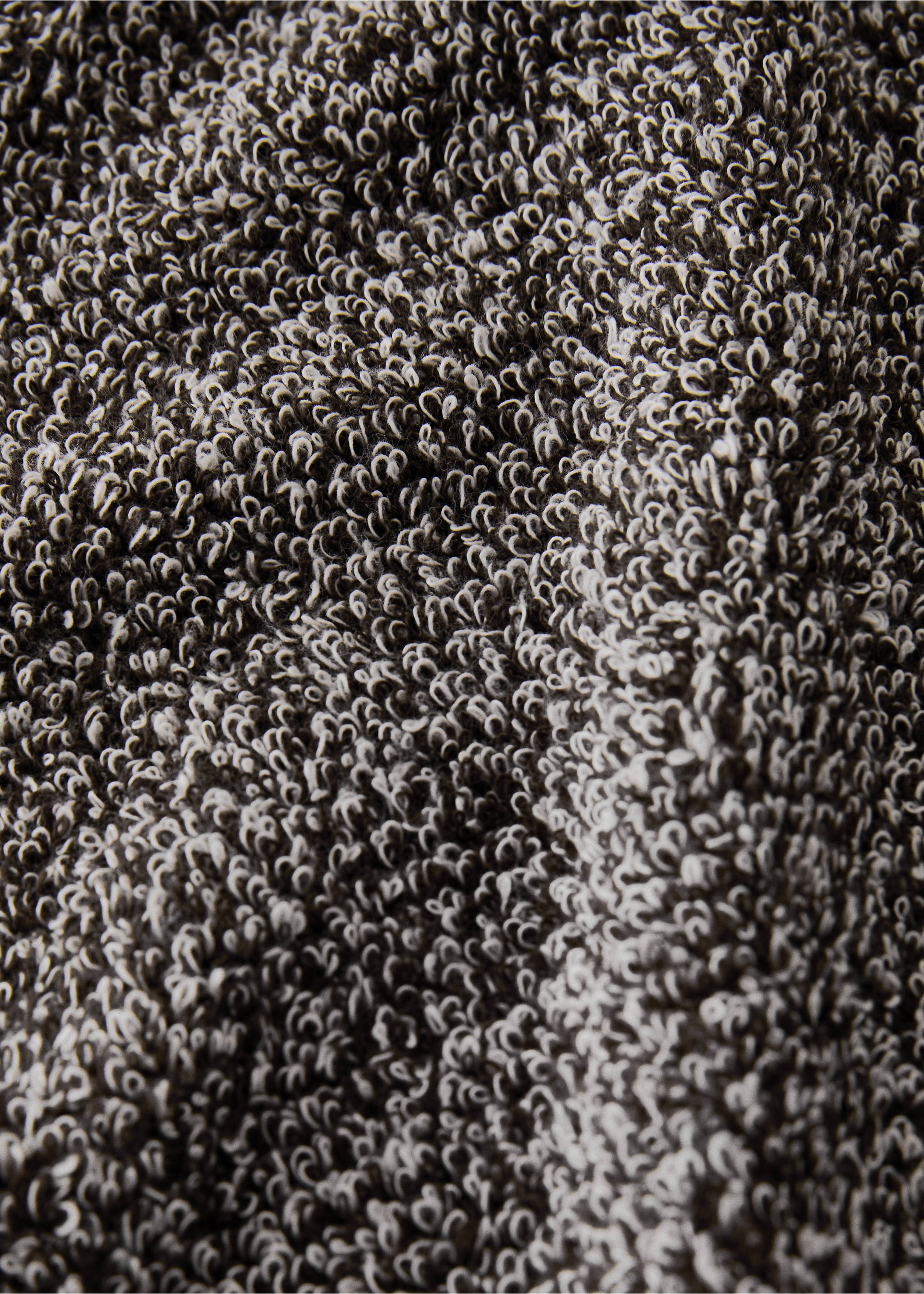 Cotton-blend two-tone guest towel - Details of the article 1, Chocolate. Ref: 17031593-00.