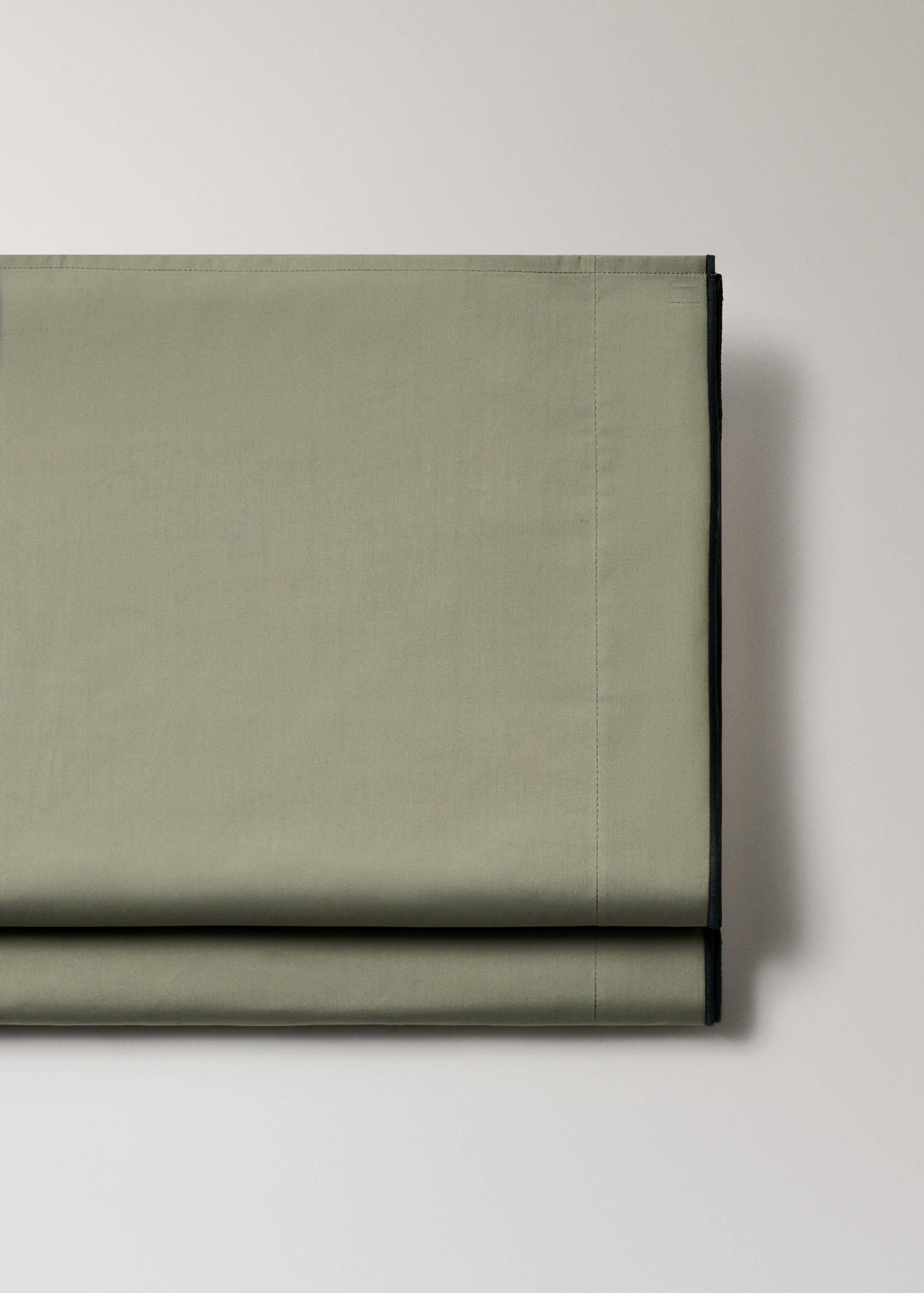 200-thread count percale cotton top sheet with contrasting overlock for 200 cm bed - Details of the article 3