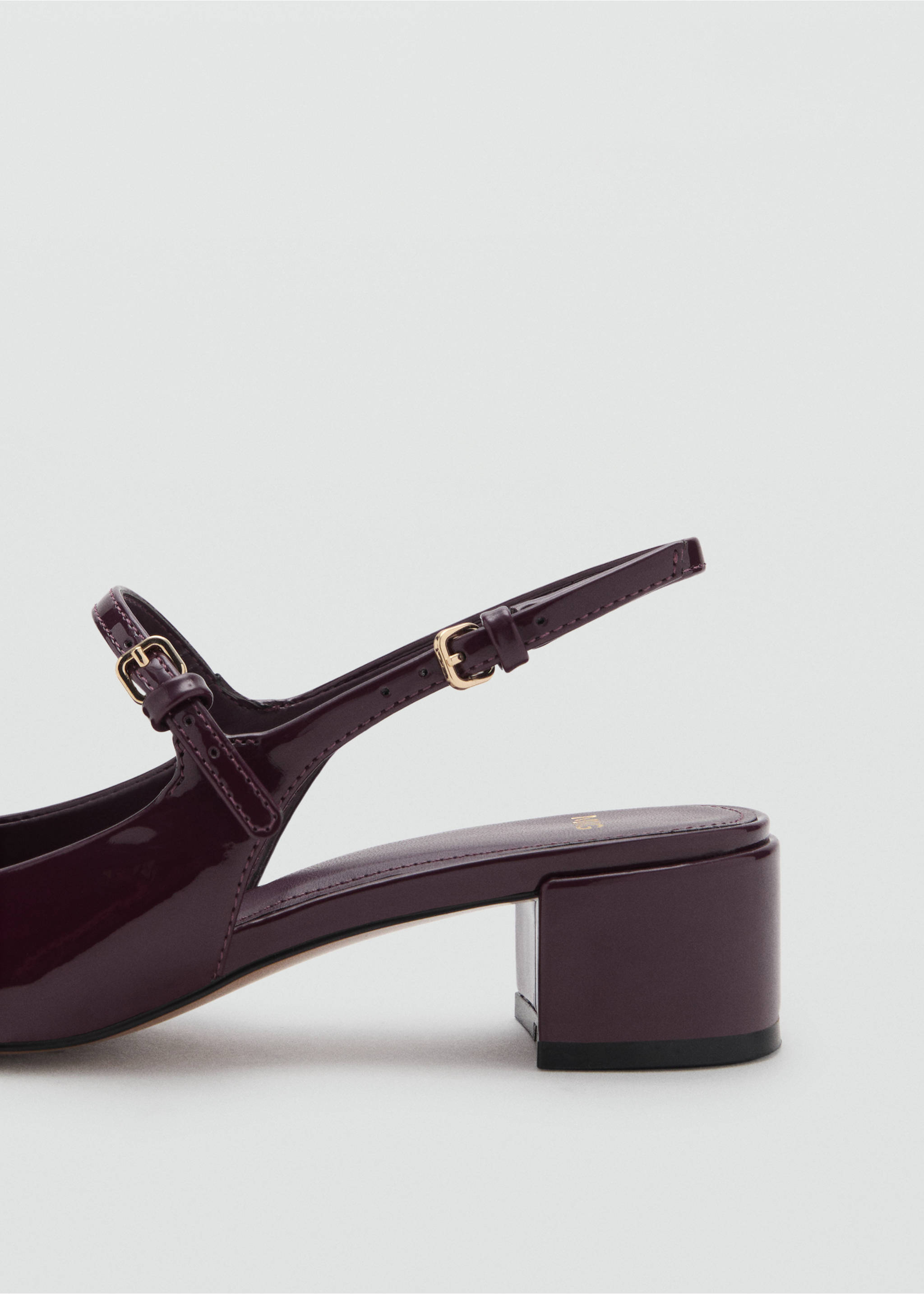 Patent leather block-heel shoes - Details of the article 1, Burgundy. Ref: 17032031-00.
