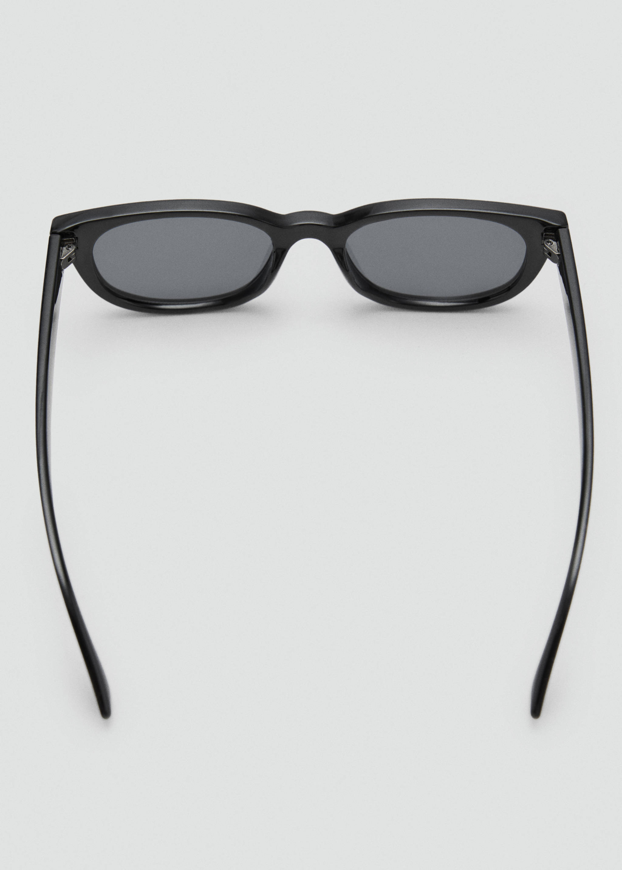 Resin frame sunglasses - Details of the article 1