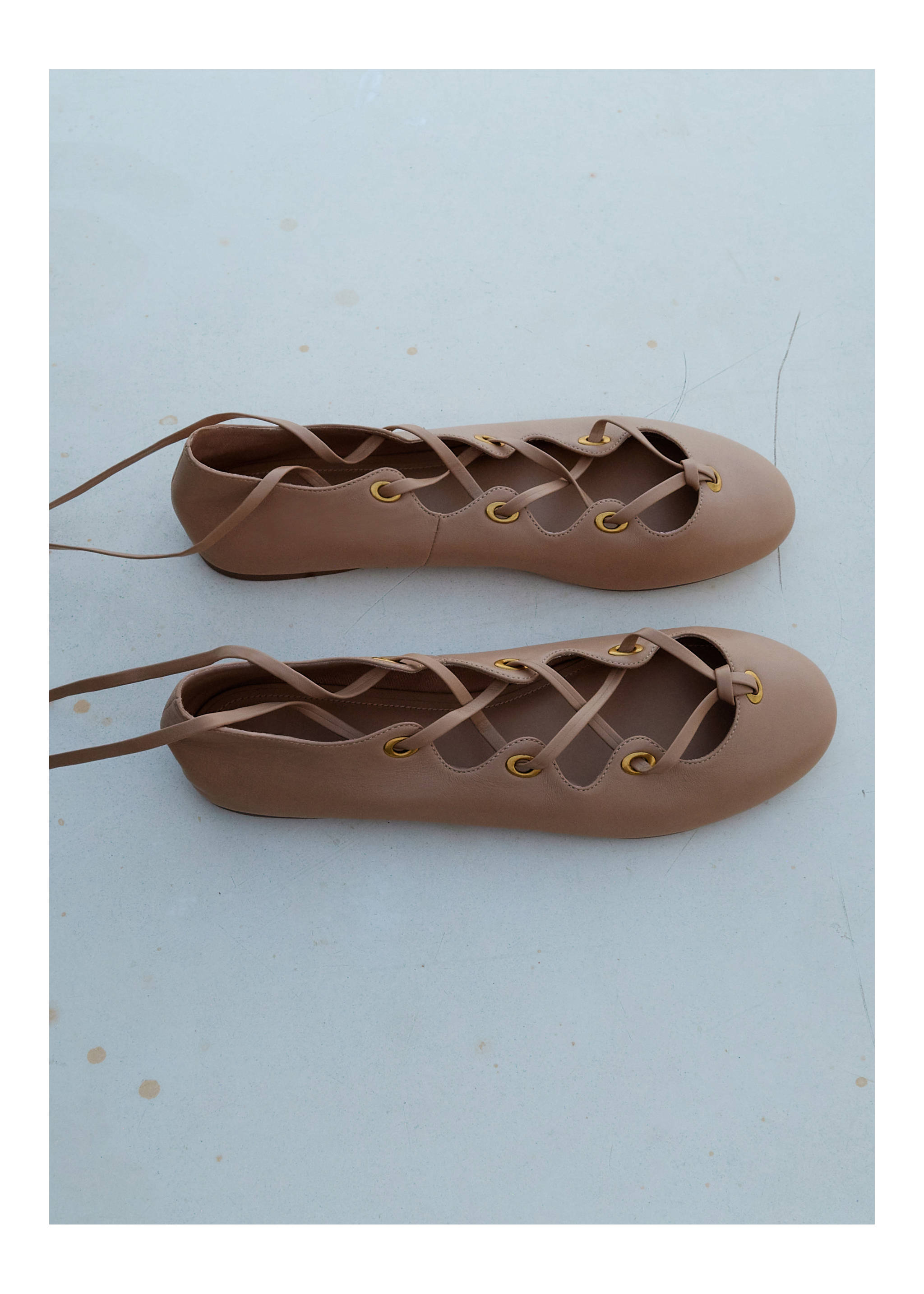 Leather ballet flats with crossed straps - General plane, Nude. Ref: 17032894-00.