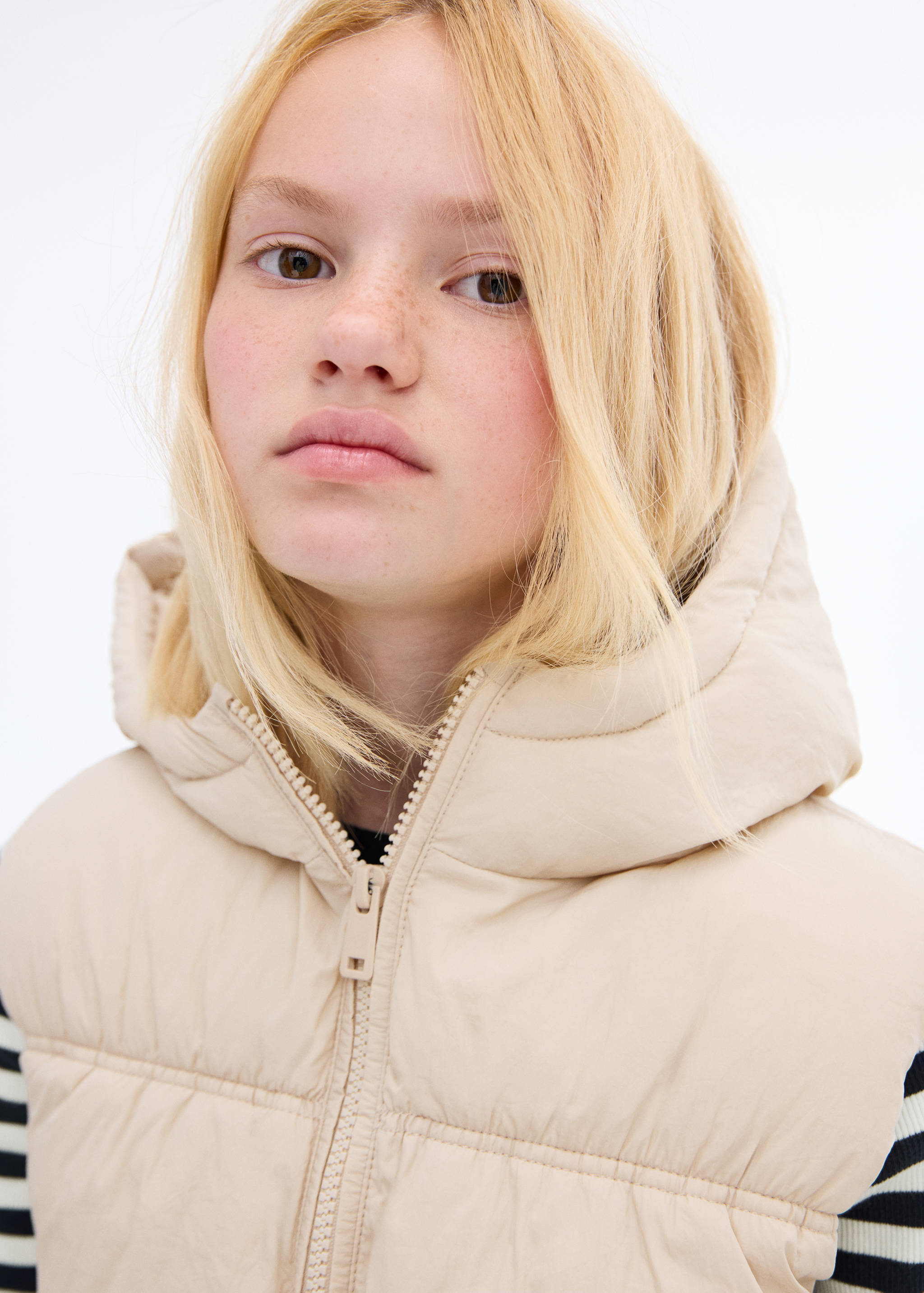 Gilet matelassé à capuche - Détail de l'article 1