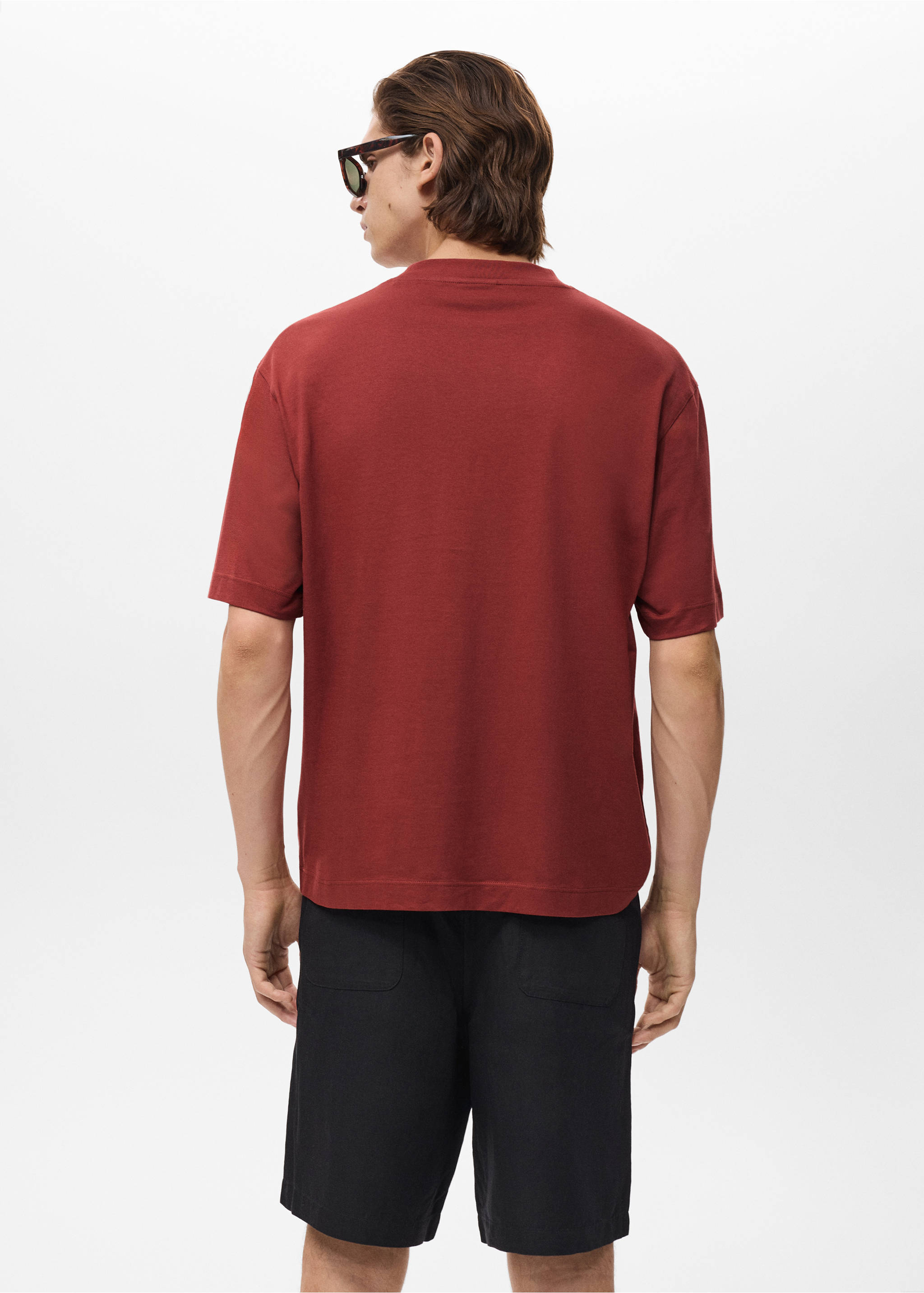 T-shirt 100% cotton boxy fit pocket - Reverse of the article, Cherry. Ref: 17032900-00.