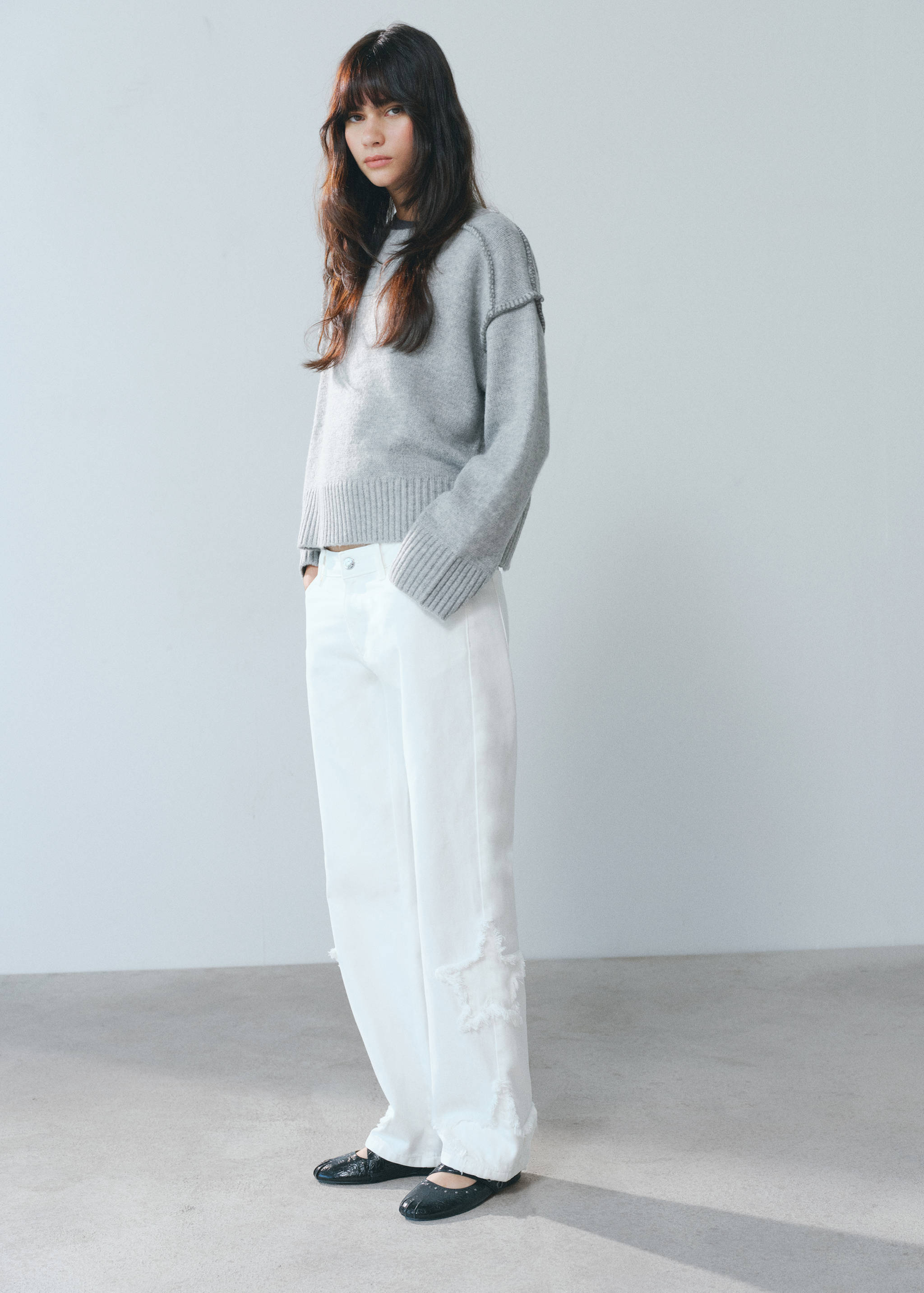 Straight-leg jeans with star embroidery - Details of the article 5