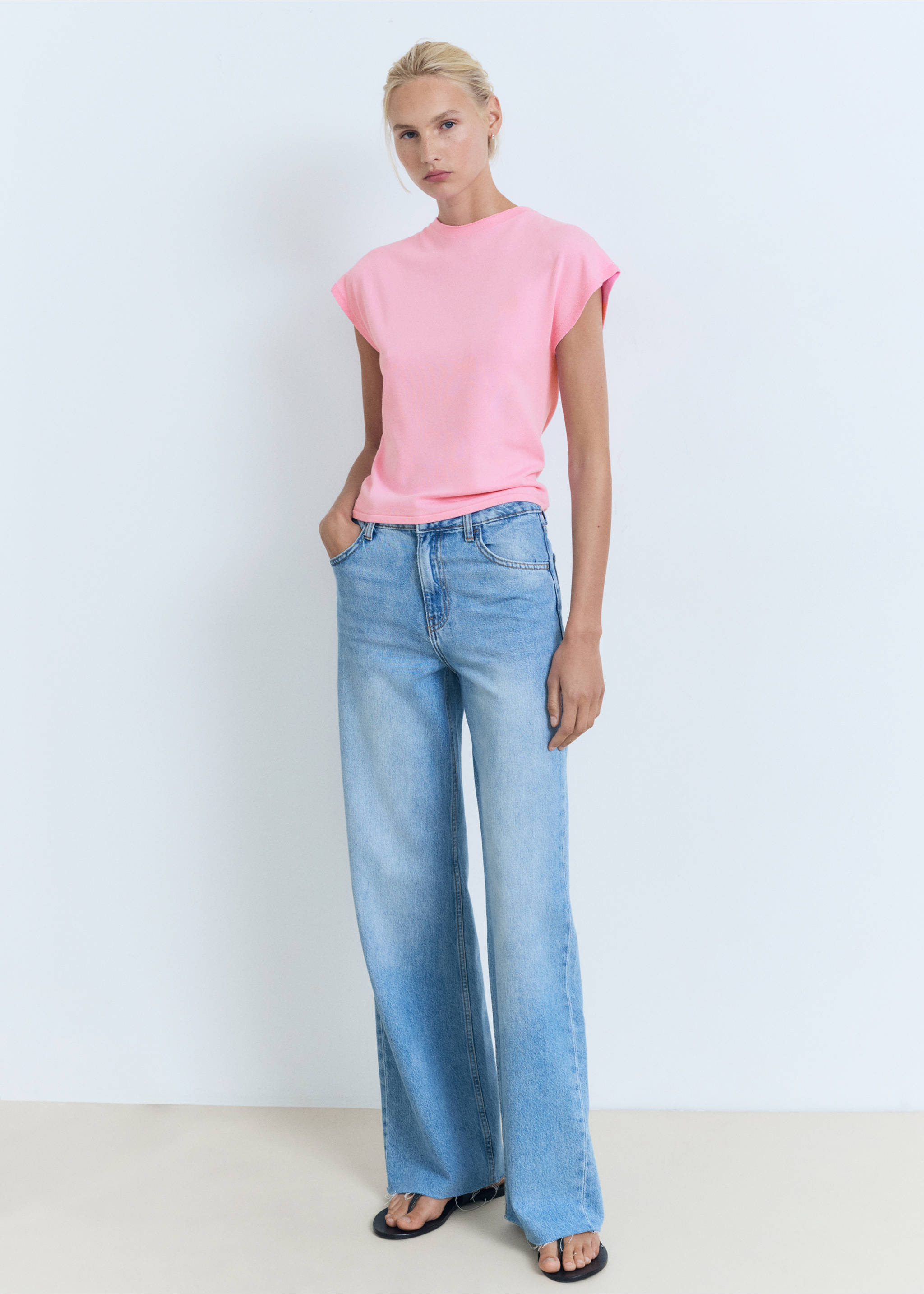 Short-sleeved fine-knit sweater - General plane, Pastel Pink. Ref: 17032929-00.