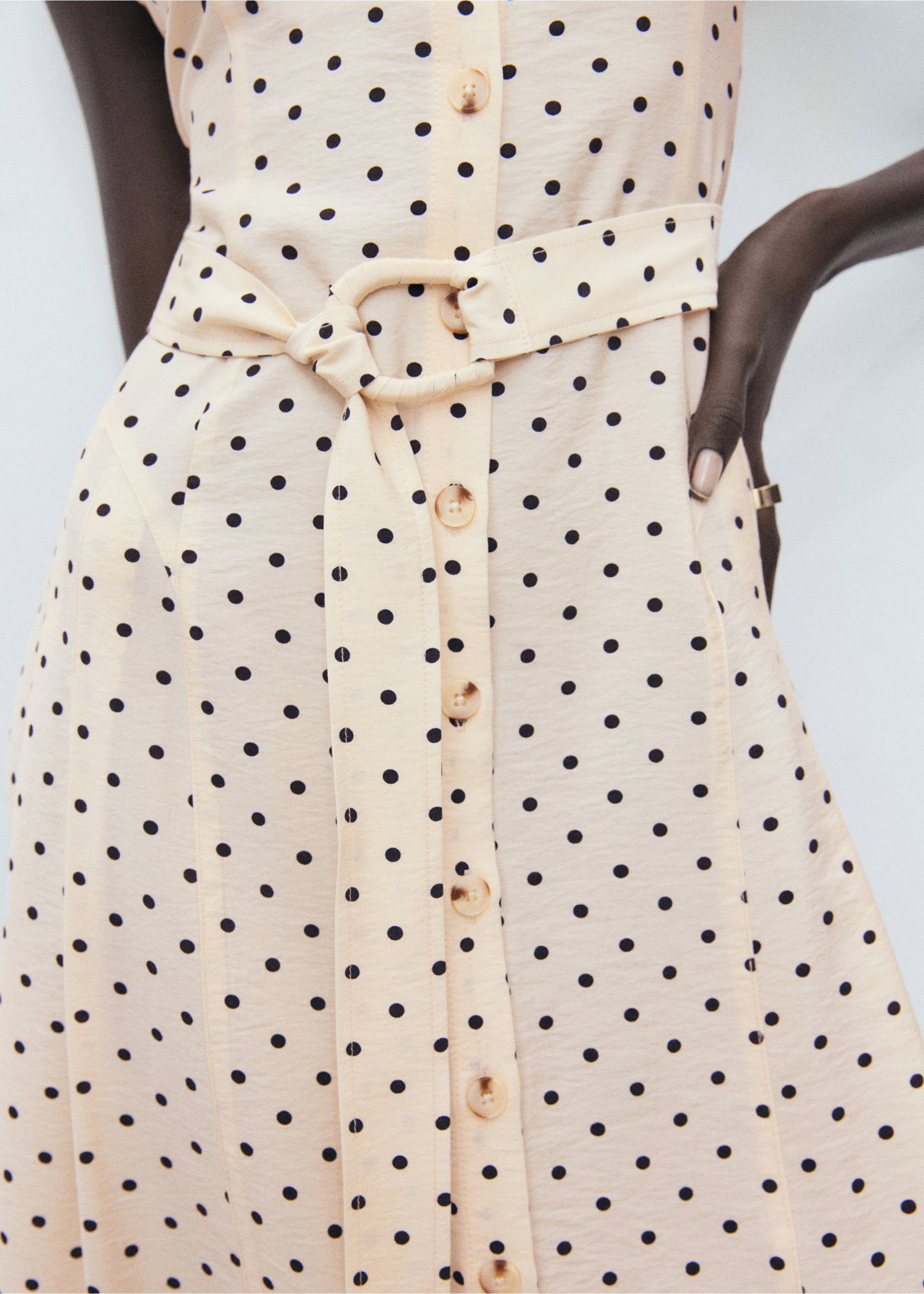 Polka dot shirt dress - Details of the article 3, Ecru. Ref: 17032930-00.