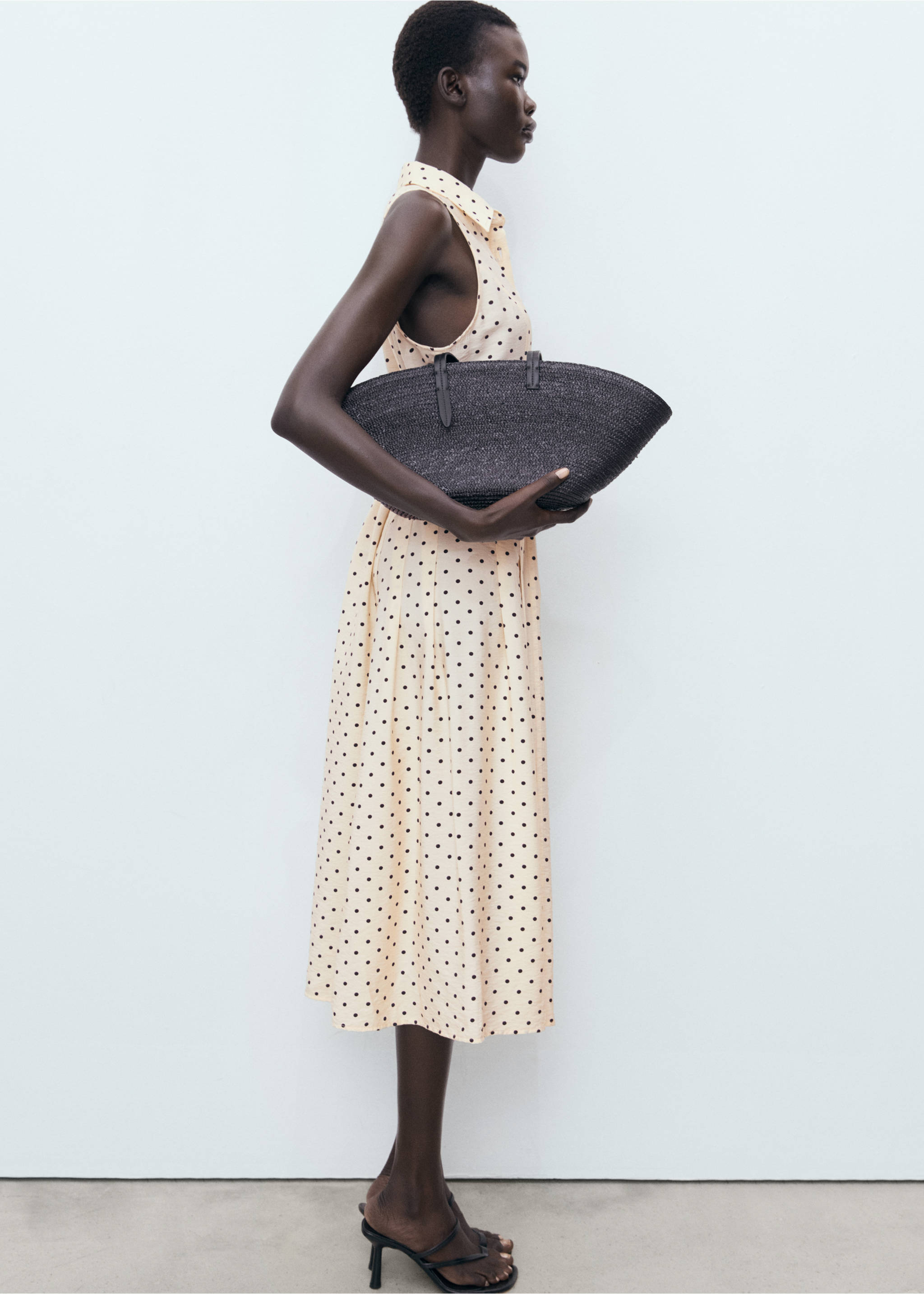 Polka dot shirt dress - Details of the article 2, Ecru. Ref: 17032930-00.