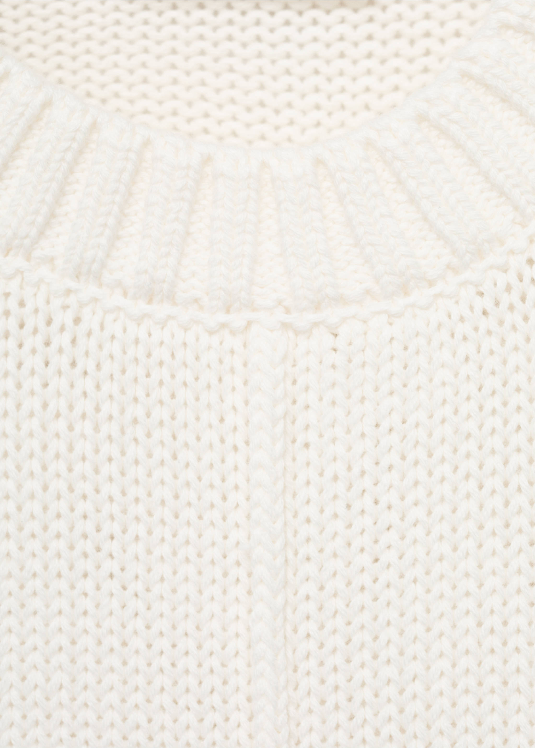 Long-sleeve knitted sweater - Details of the article 8, Off White. Ref: 17033280-00.