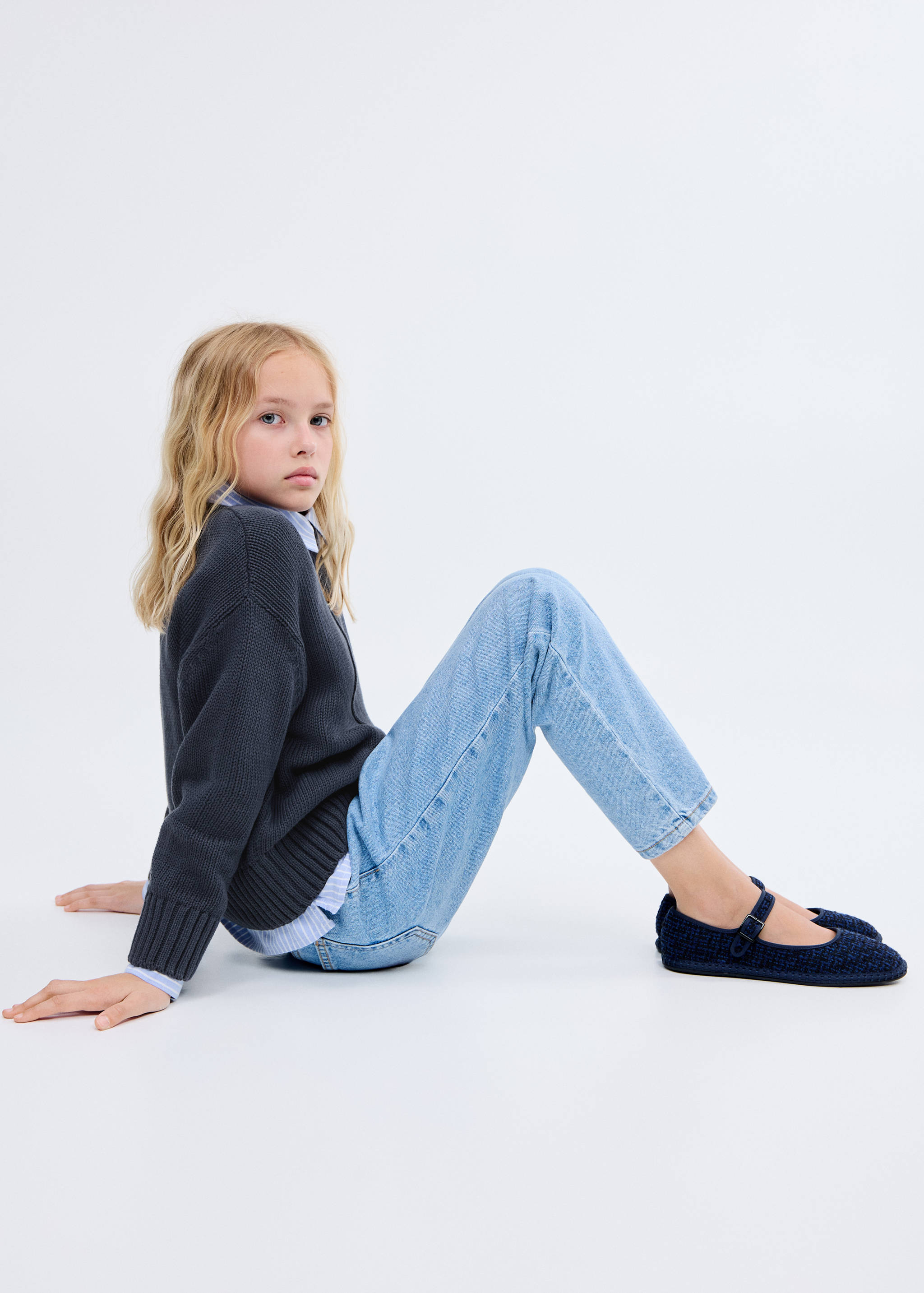 Long-sleeve knitted sweater - General plane