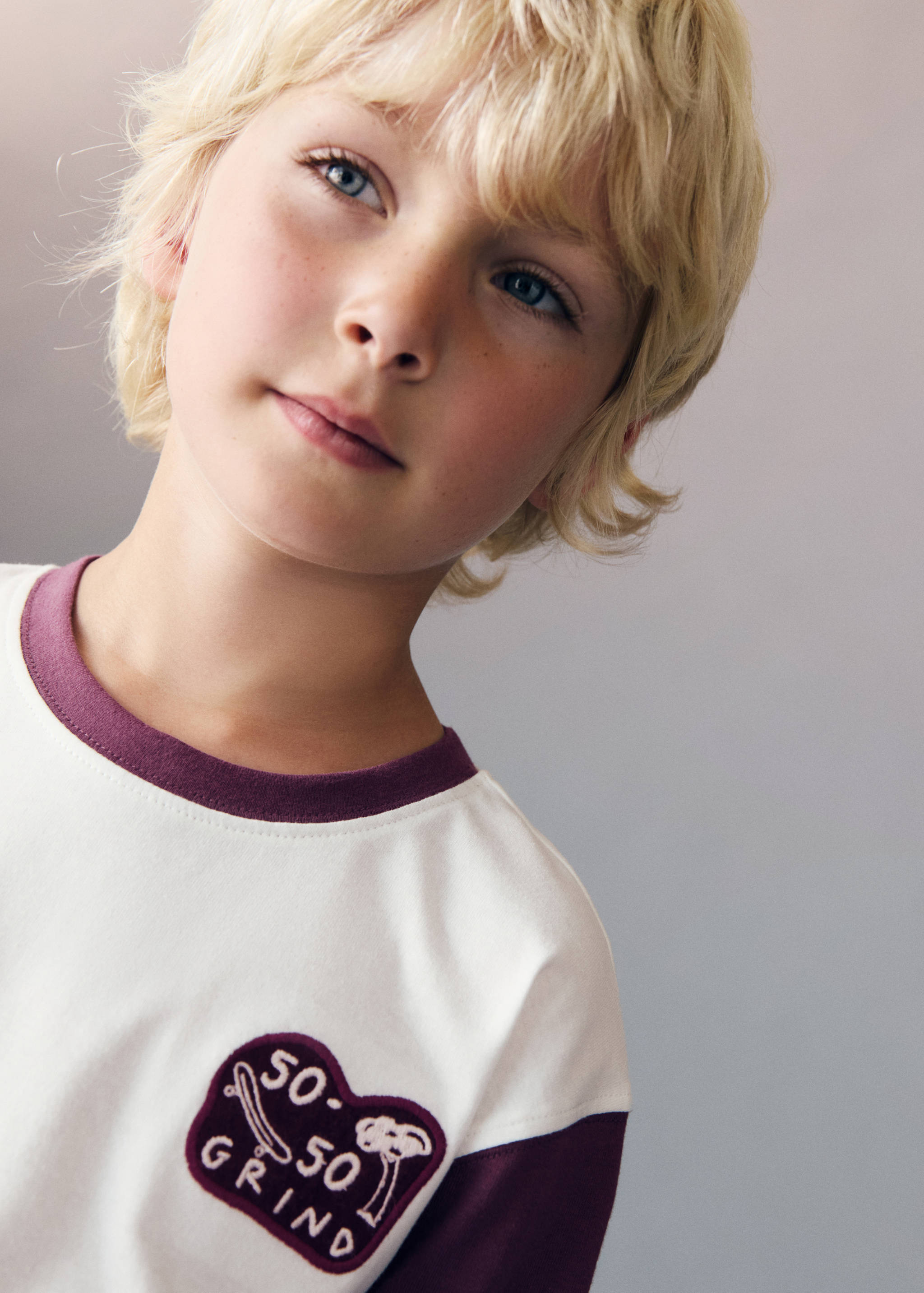 Embroidered logo T-shirt - Details of the article 1