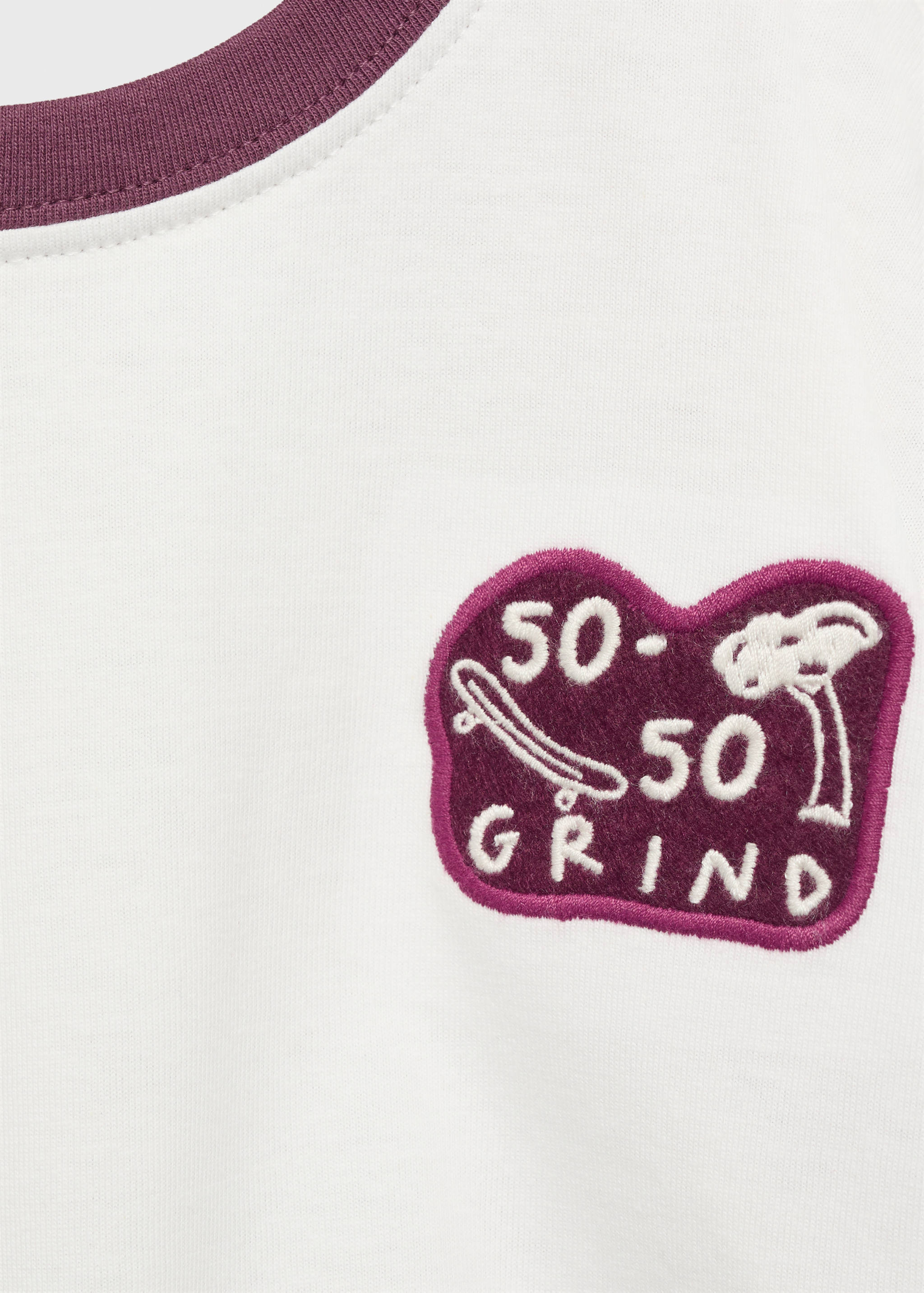 Embroidered logo T-shirt - Details of the article 8