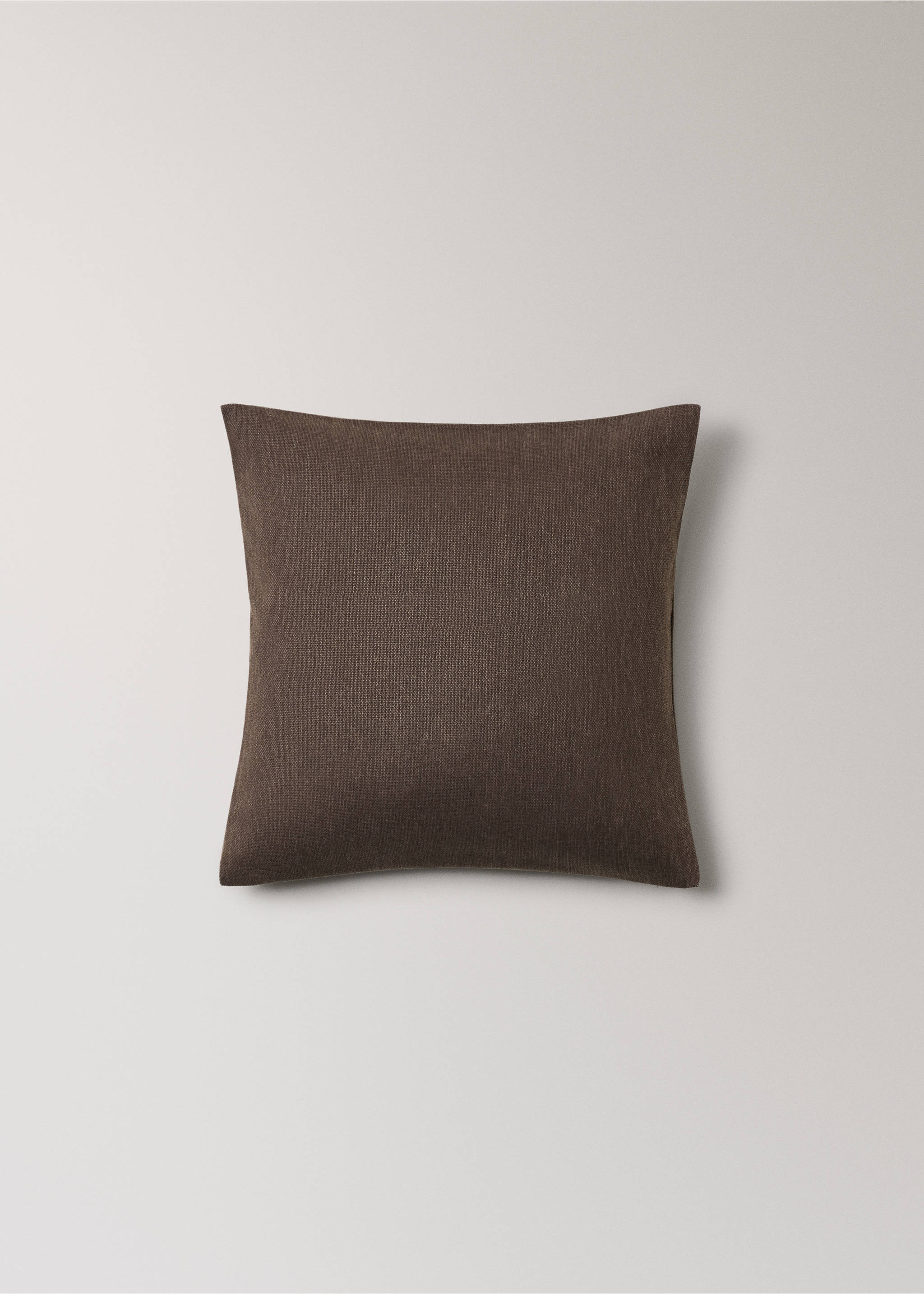 Cushion cover with structure, 45x45 cm - Article without model, Chocolate. Ref: 17033312-00.