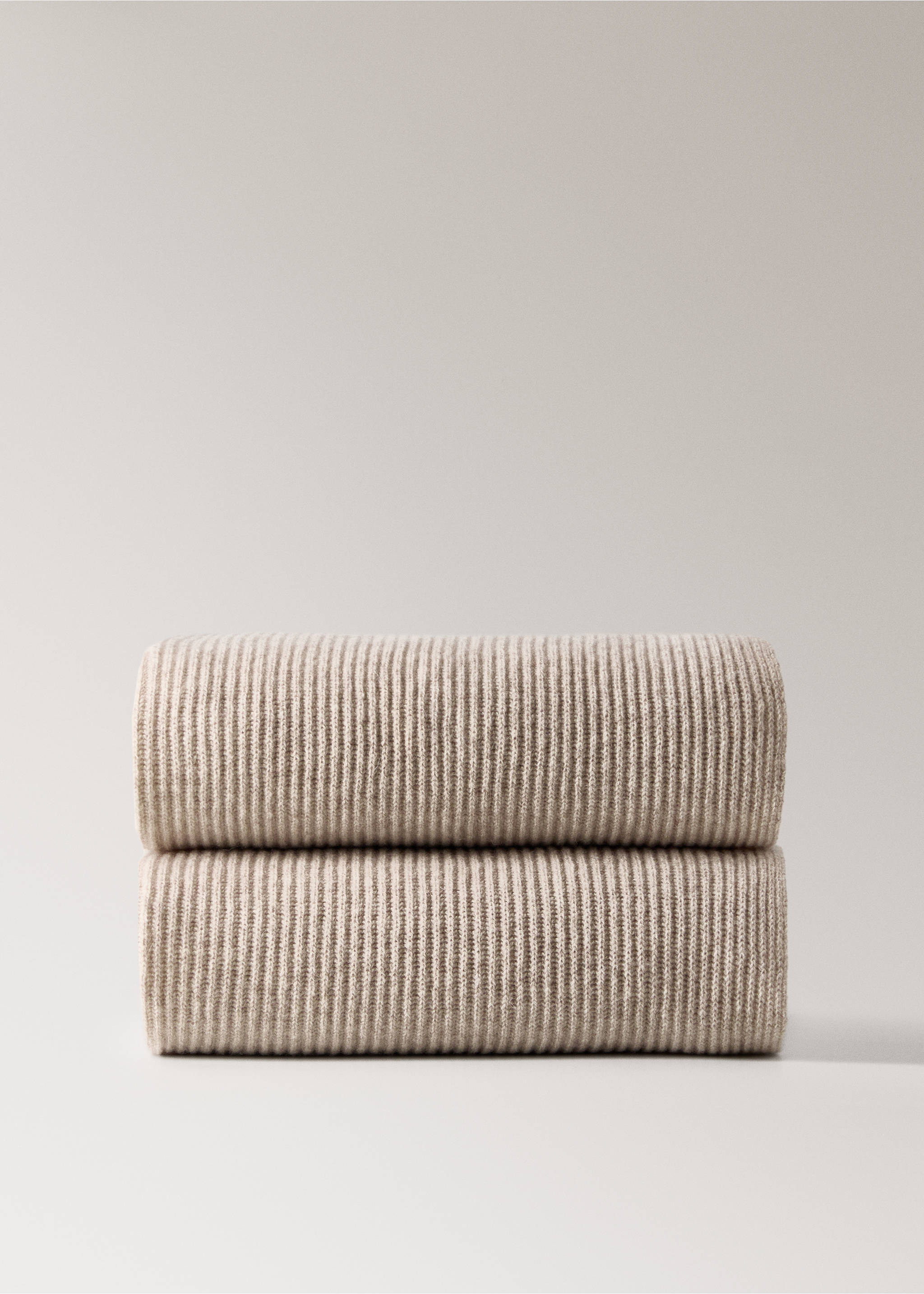 Children's cashmere wool knitted blanket - Article without model, Sand. Ref: 17033320-00.