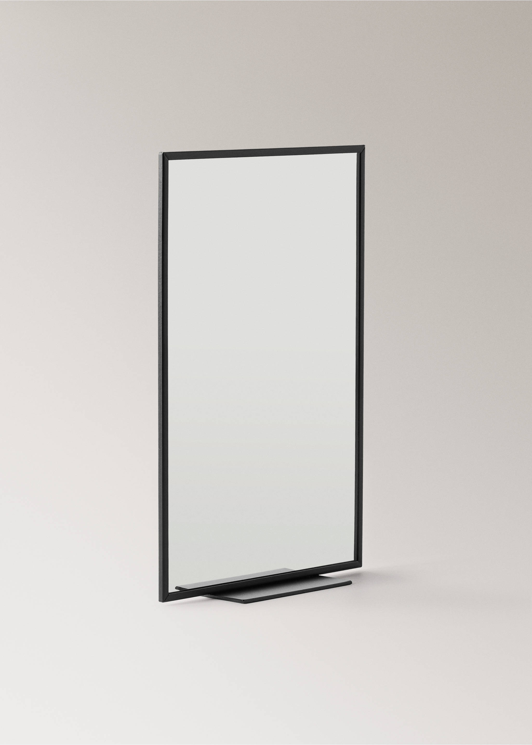 Metal vanity mirror - Details of the article 1, Black. Ref: 17033804-00.