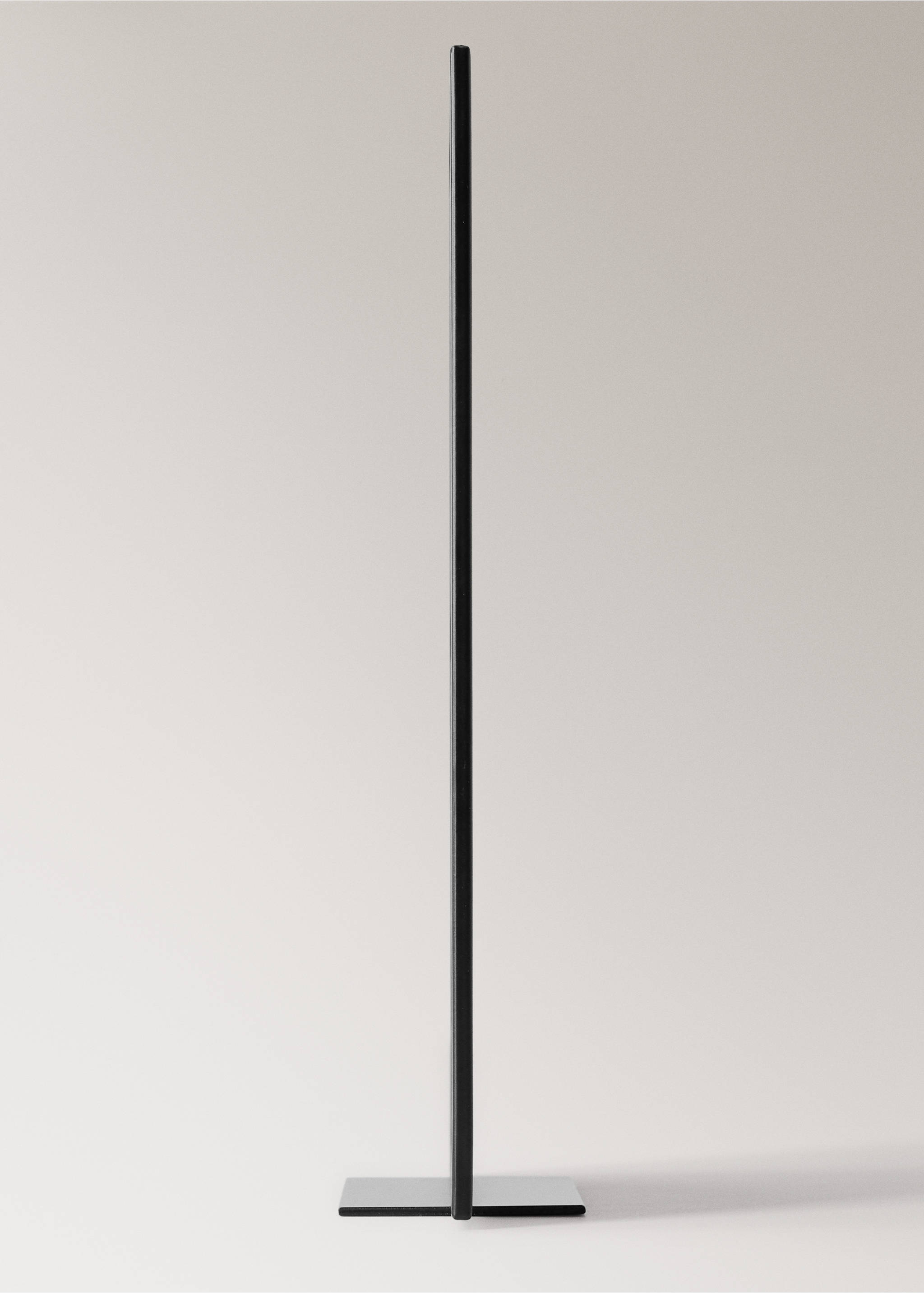 Metal vanity mirror - Details of the article 2, Black. Ref: 17033804-00.
