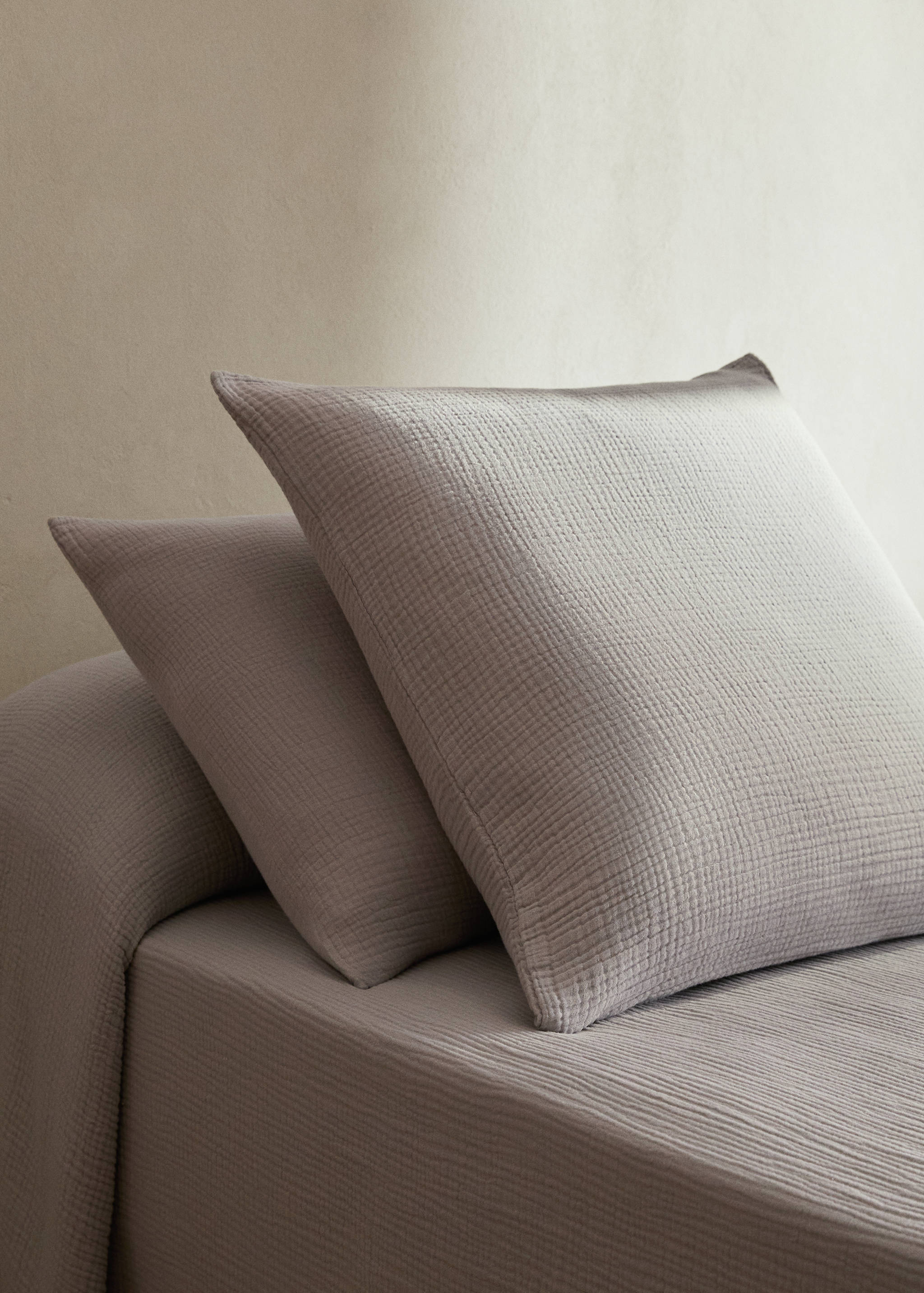 Two cotton gauze pillowcases 50x75cm - General plane