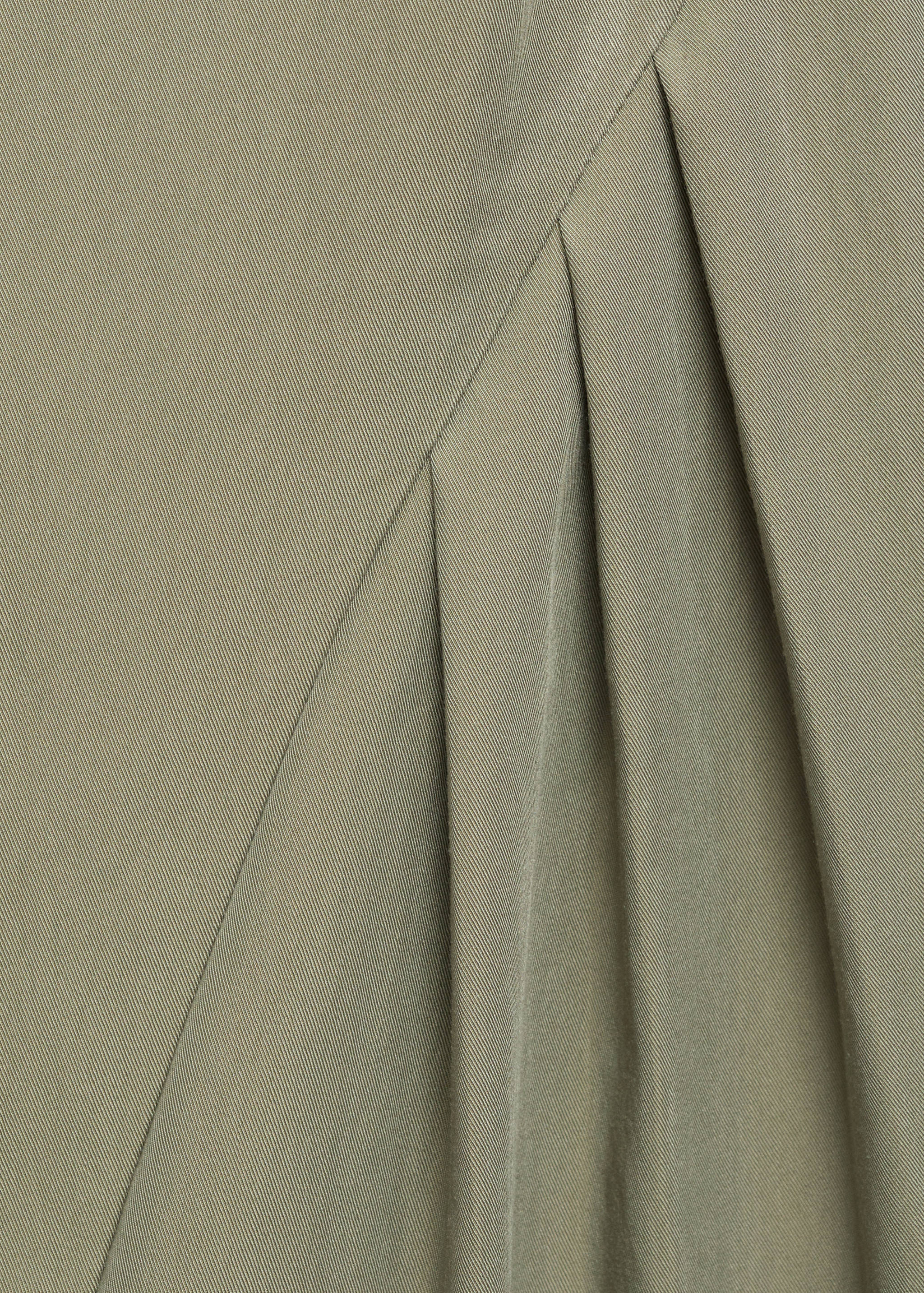 Boat-neck dress with pleats - Details of the article 8