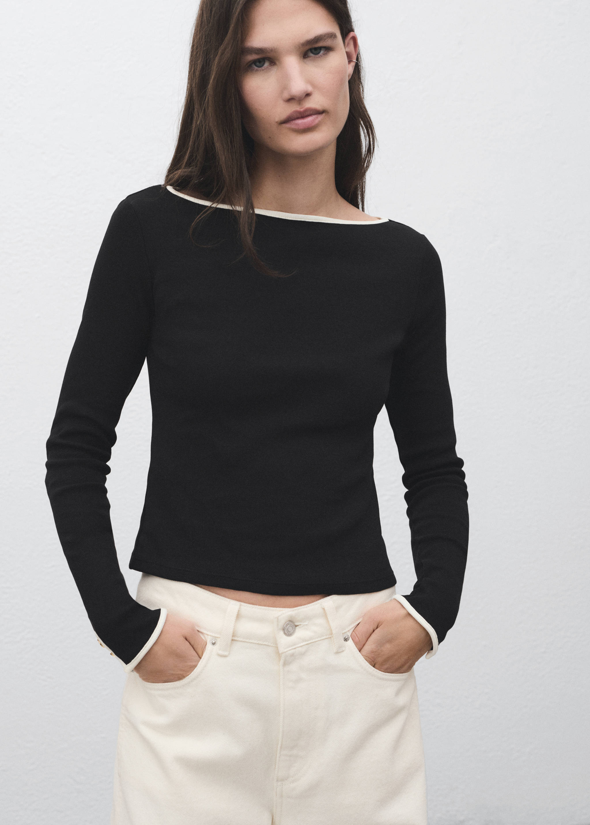 Cotton t-shirt with buttoned cuffs - Medium plane