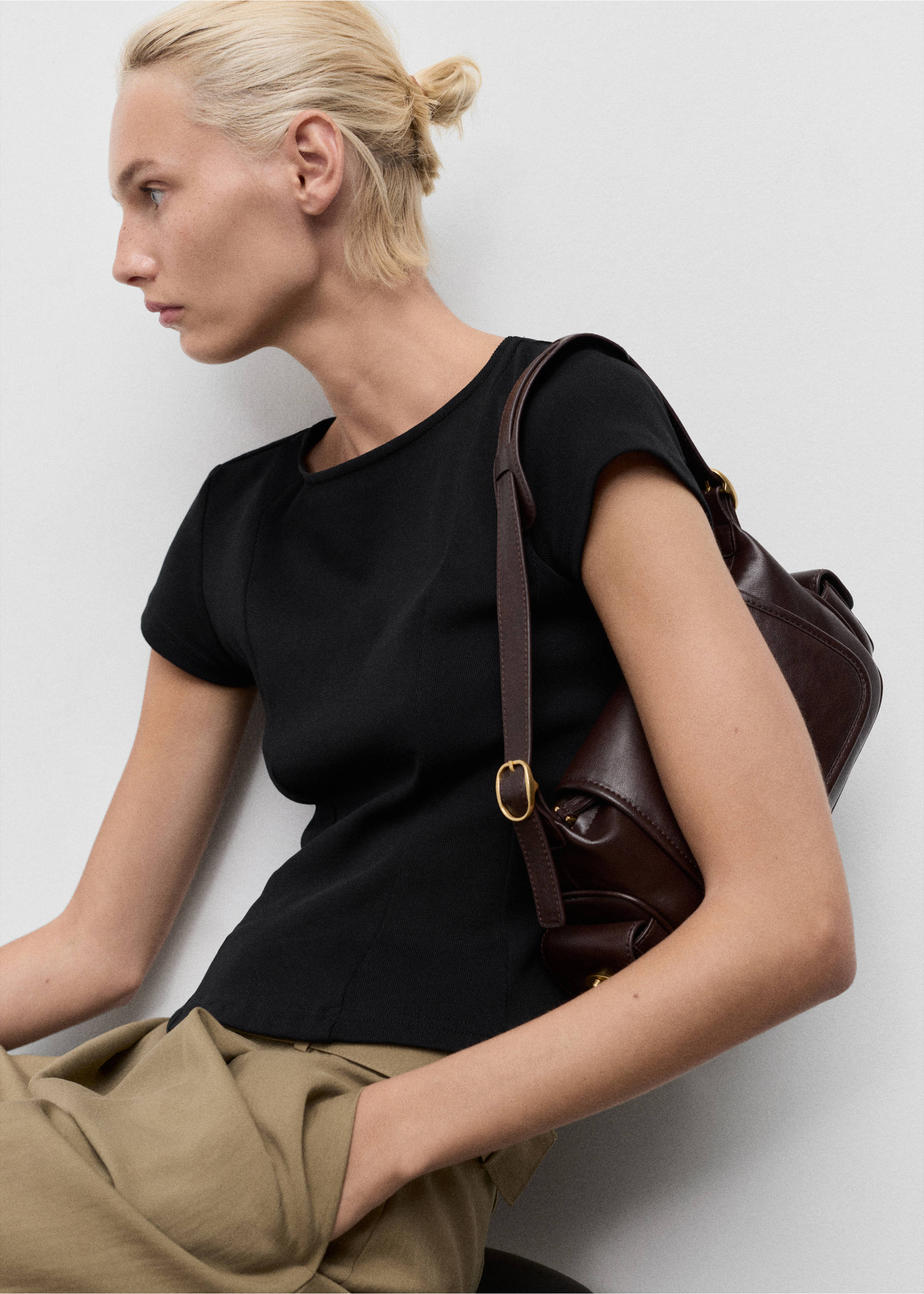 A-line cotton tee - Details of the article 2, Black. Ref: 17034086-00.