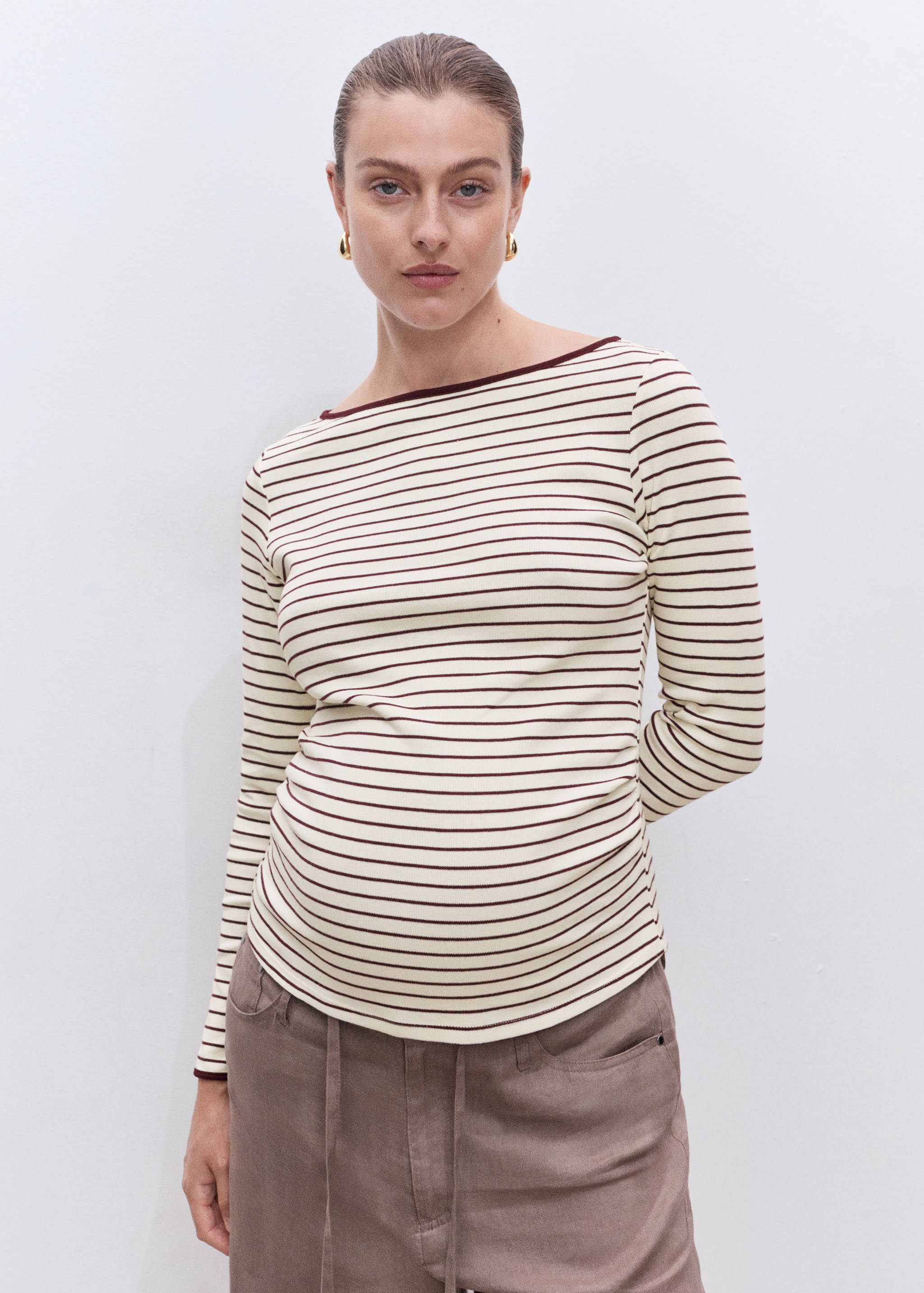 Cotton maternity t-shirt with buttoned cuffs - Details of the article 3