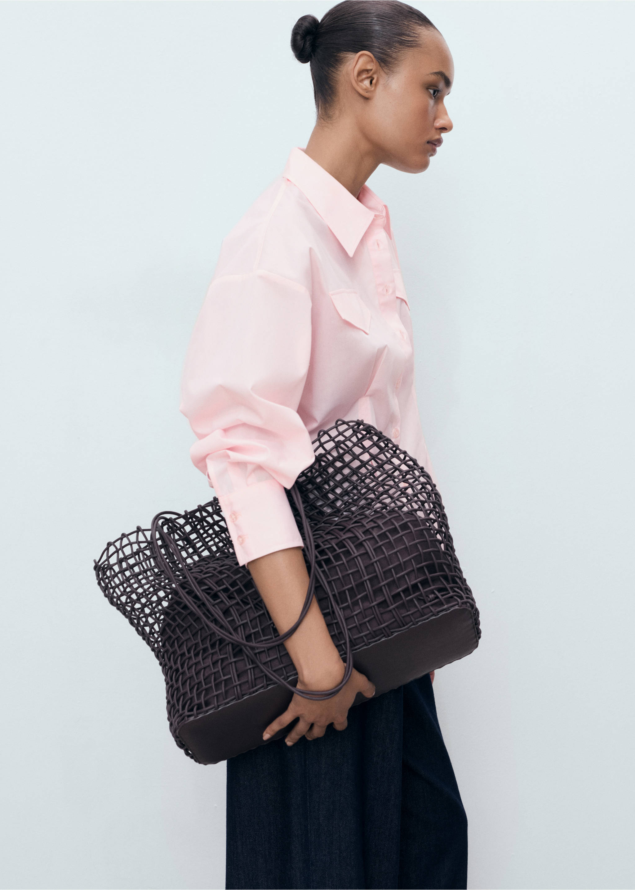 Shirt with pleats and pockets - Details of the article 2, Pink. Ref: 17034093-00.
