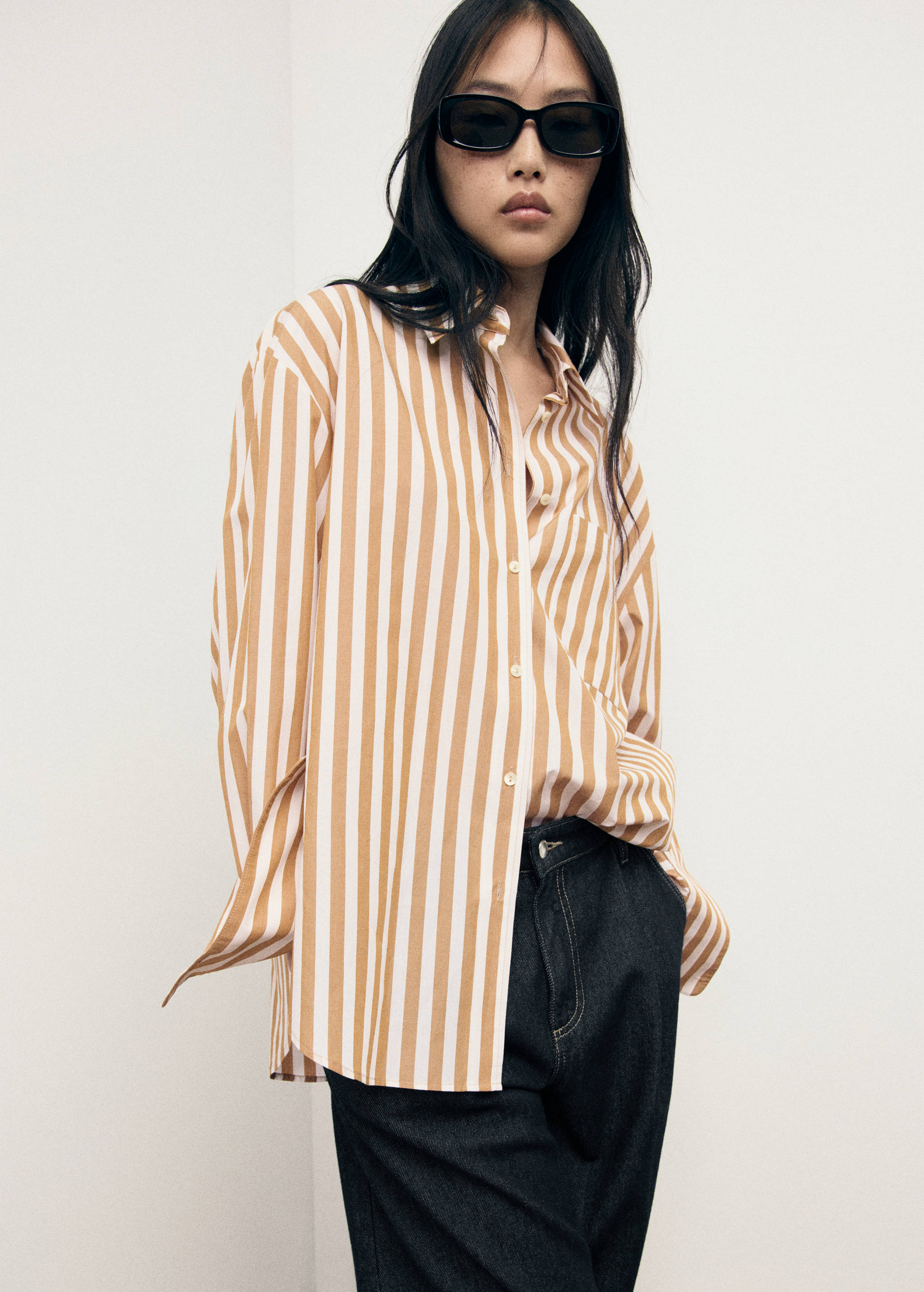 Wide leg pleated jeans - Details of the article 2